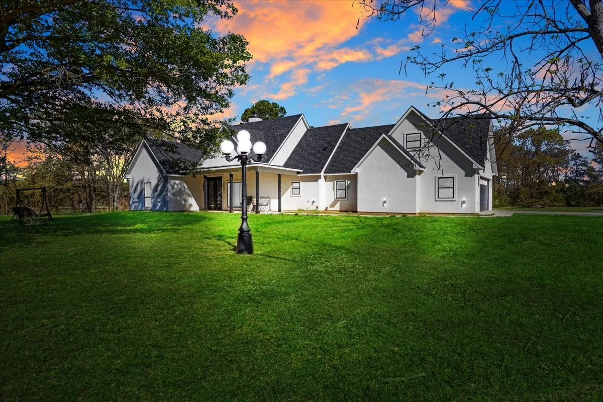 Single Family Residence For Sale in Titus County , 471 CR 2850, Pittsburg, Texas 75686, 4 Bedroom, 3 Bathroom, 2 Garage spaces, 2,633 Sqft, built in 2024, Preowned, mls#21212313, Real Estate Agent in Pittsburg, Homes For Sale in Titus county, Homes For Sale in Pittsburg, Realtor in Pittsburg Texas, Real Estate Brokerage Independent Realty Texas, Luminita Cordes Realtor