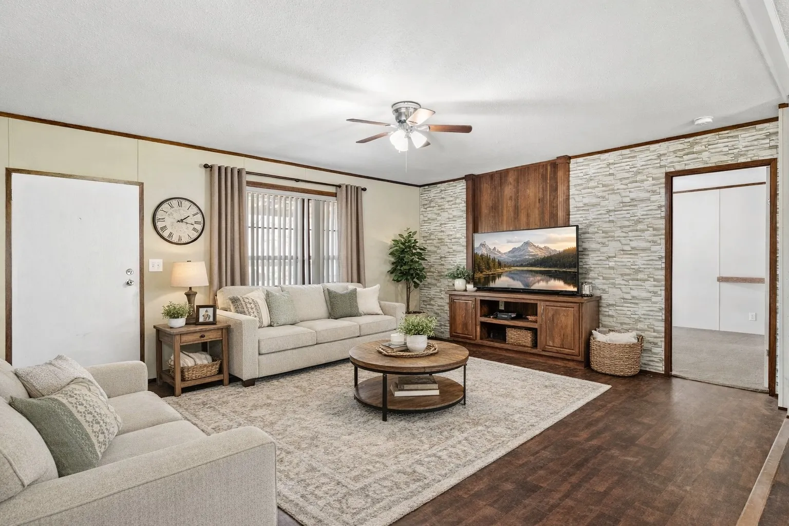 Single Family Residence For Sale in Smith County , 23425 FM 1995, Lindale, Texas 75771, 3 Bedrooms, 2 Bathrooms, Garage spaces, 1,320 Sqft, built in 2017, Price $314,000, mls#21212605, Real Estate Agent in Lindale, Homes For Sale in Smith county, Homes For Sale in Lindale, Realtor in Lindale Texas, Real Estate Brokerage Independent Realty Texas, Luminita Cordes Realtor