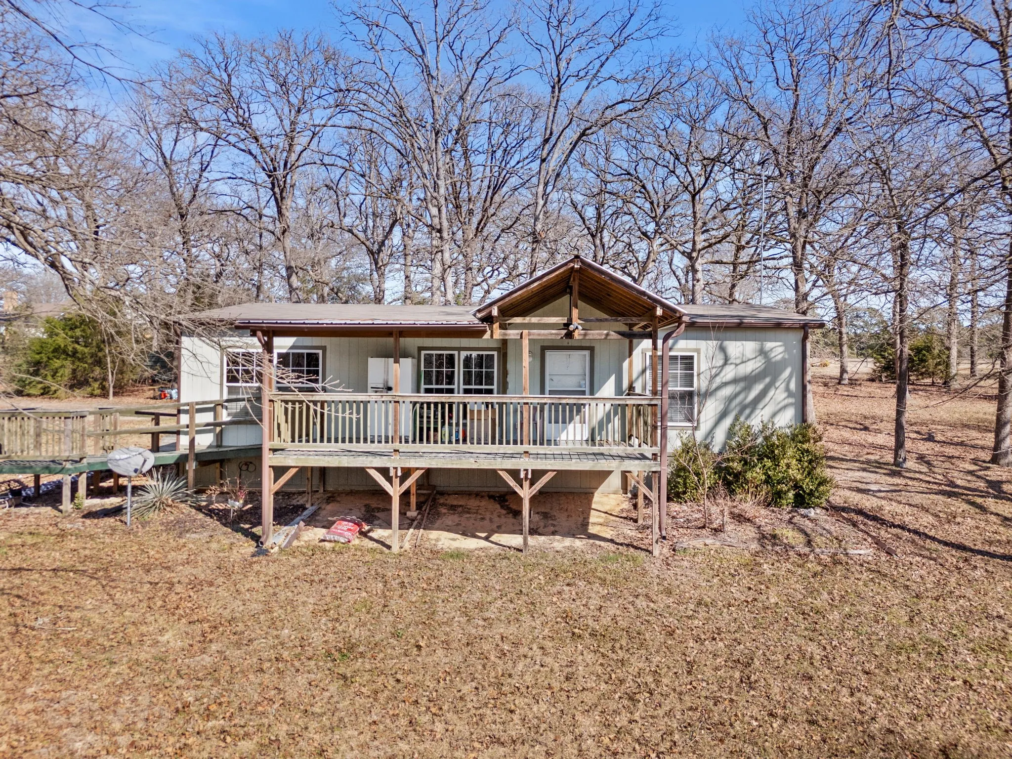Single Family Residence For Sale in Smith County , 23425 FM 1995, Lindale, Texas 75771, 3 Bedrooms, 2 Bathrooms, Garage spaces, 1,320 Sqft, built in 2017, Price $314,000, mls#21212605, Real Estate Agent in Lindale, Homes For Sale in Smith county, Homes For Sale in Lindale, Realtor in Lindale Texas, Real Estate Brokerage Independent Realty Texas, Luminita Cordes Realtor