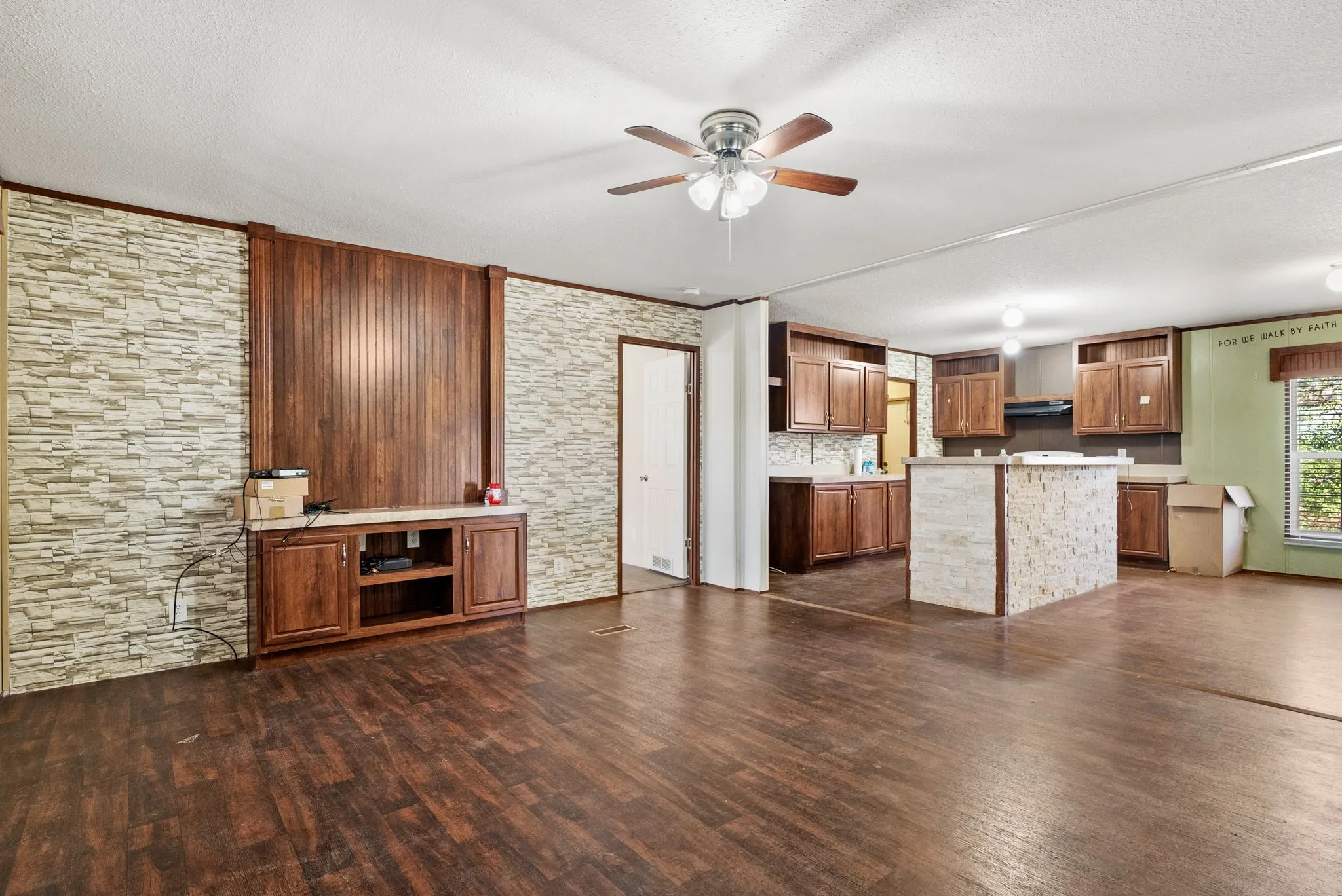 Single Family Residence For Sale in Smith County , 23425 FM 1995, Lindale, Texas 75771, 3 Bedrooms, 2 Bathrooms, Garage spaces, 1,320 Sqft, built in 2017, Price $314,000, mls#21212605, Real Estate Agent in Lindale, Homes For Sale in Smith county, Homes For Sale in Lindale, Realtor in Lindale Texas, Real Estate Brokerage Independent Realty Texas, Luminita Cordes Realtor