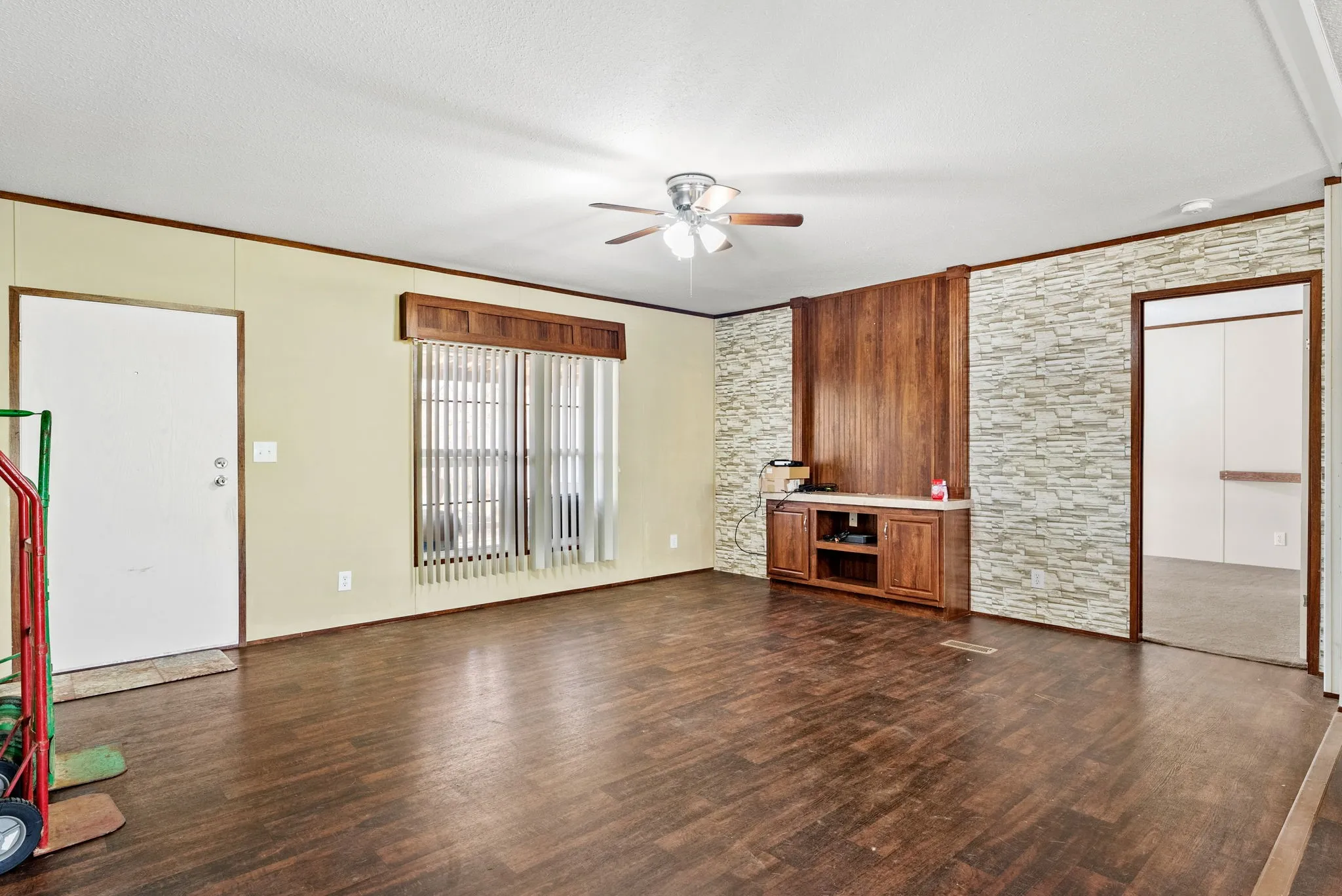Single Family Residence For Sale in Smith County , 23425 FM 1995, Lindale, Texas 75771, 3 Bedrooms, 2 Bathrooms, Garage spaces, 1,320 Sqft, built in 2017, Price $314,000, mls#21212605, Real Estate Agent in Lindale, Homes For Sale in Smith county, Homes For Sale in Lindale, Realtor in Lindale Texas, Real Estate Brokerage Independent Realty Texas, Luminita Cordes Realtor