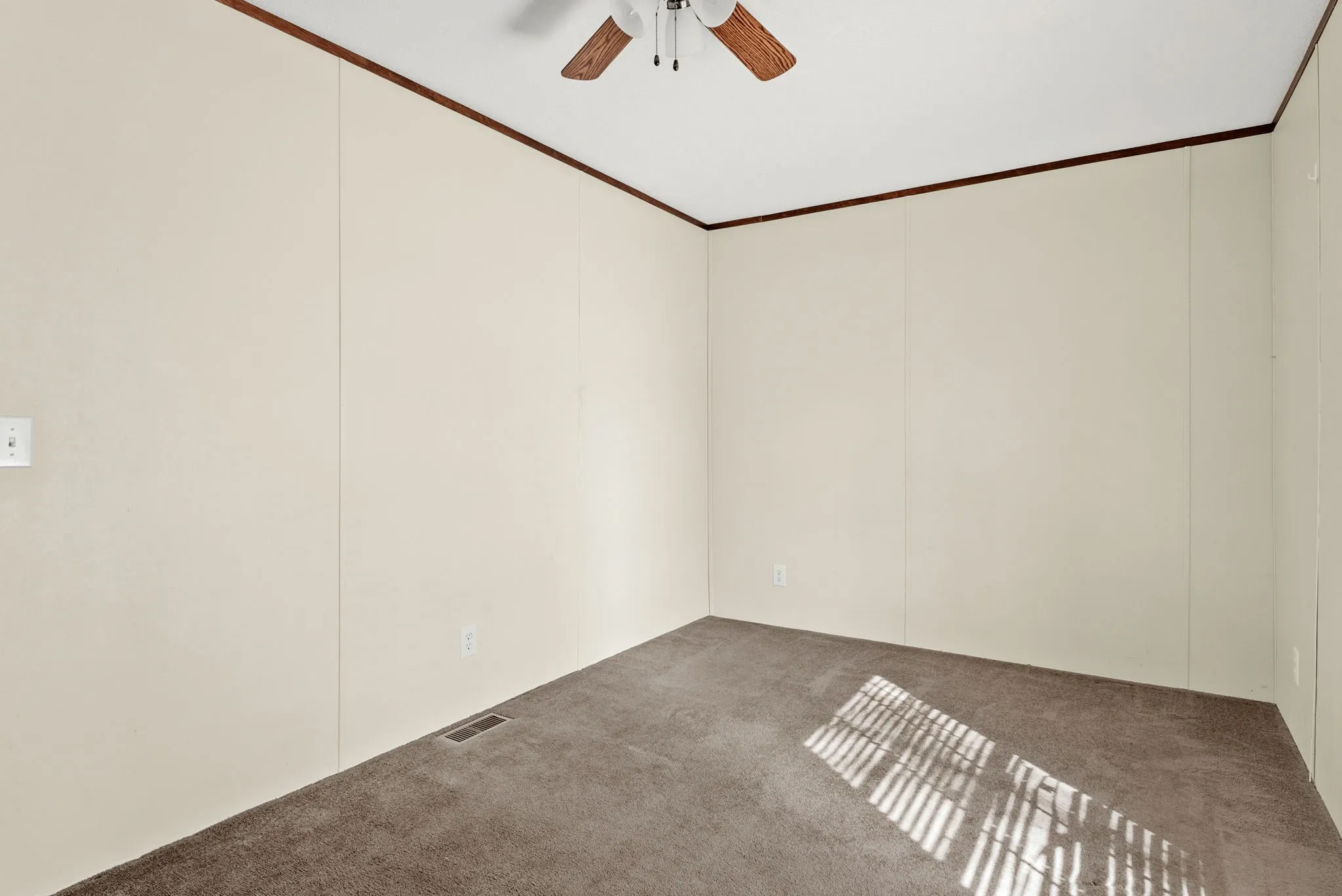 Single Family Residence For Sale in Smith County , 23425 FM 1995, Lindale, Texas 75771, 3 Bedrooms, 2 Bathrooms, Garage spaces, 1,320 Sqft, built in 2017, Price $314,000, mls#21212605, Real Estate Agent in Lindale, Homes For Sale in Smith county, Homes For Sale in Lindale, Realtor in Lindale Texas, Real Estate Brokerage Independent Realty Texas, Luminita Cordes Realtor