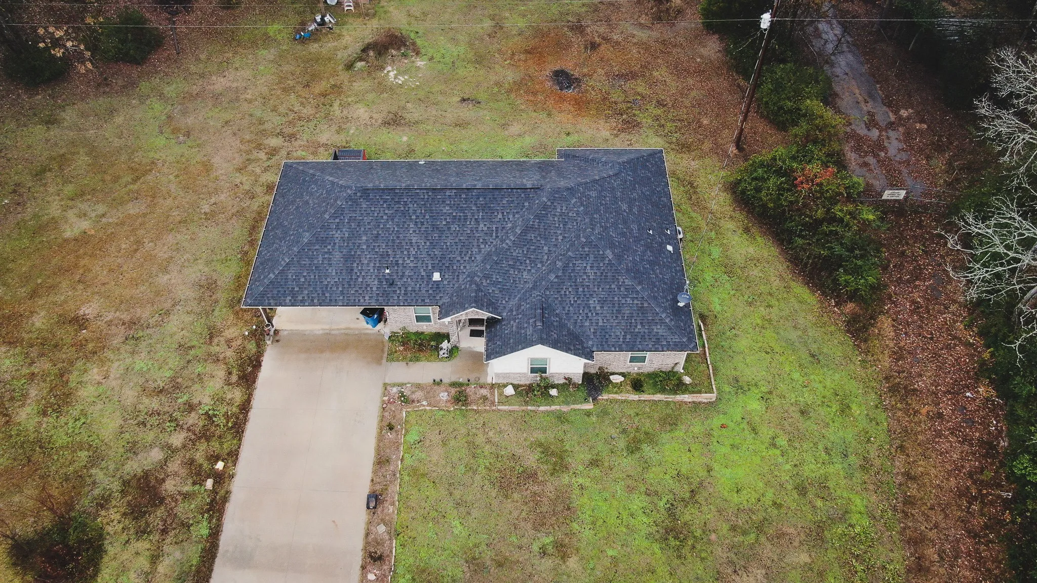 Single Family Residence For Sale in Titus County , 1600 Boatman, Mt Pleasant, Texas 75455, 3 Bedrooms, 2 Bathrooms, Garage spaces, 1,781 Sqft, built in 2021, Preowned, Price $320,000, mls#21210788, Real Estate Agent in Mt Pleasant, Homes For Sale in Titus county, Homes For Sale in Mt Pleasant, Realtor in Mt Pleasant Texas, Real Estate Brokerage Independent Realty Texas, Luminita Cordes Realtor