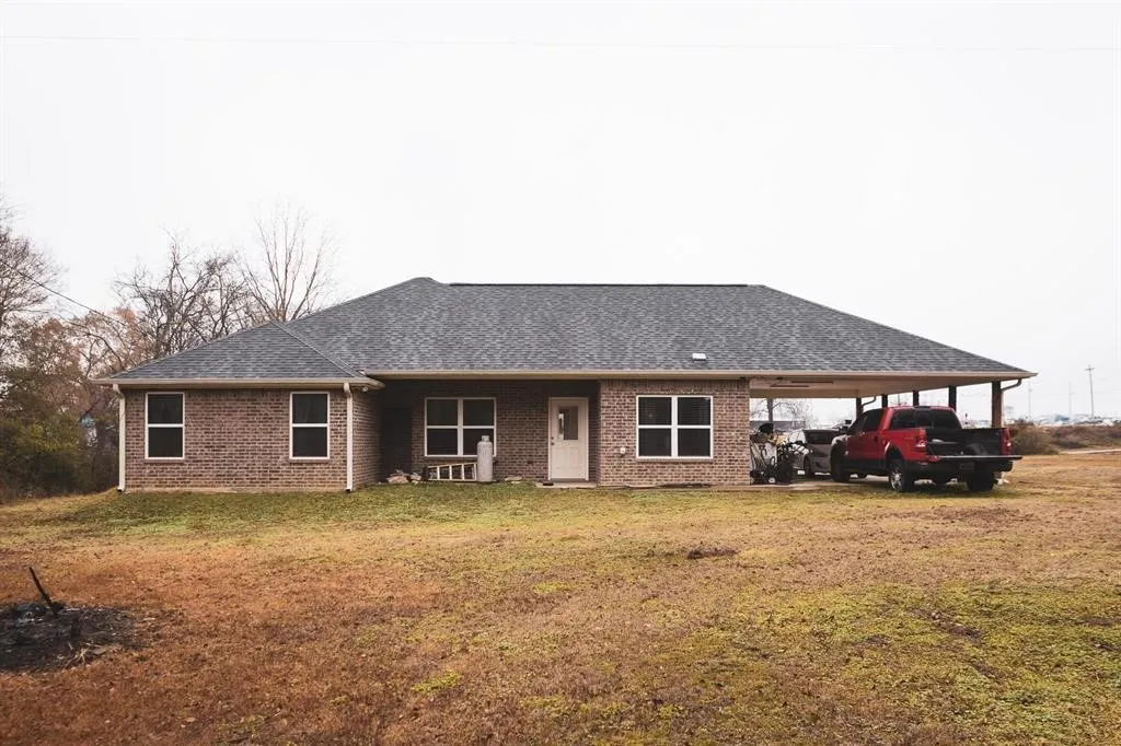 Single Family Residence For Sale in Titus County , 1600 Boatman, Mt Pleasant, Texas 75455, 3 Bedrooms, 2 Bathrooms, Garage spaces, 1,781 Sqft, built in 2021, Preowned, Price $320,000, mls#21210788, Real Estate Agent in Mt Pleasant, Homes For Sale in Titus county, Homes For Sale in Mt Pleasant, Realtor in Mt Pleasant Texas, Real Estate Brokerage Independent Realty Texas, Luminita Cordes Realtor