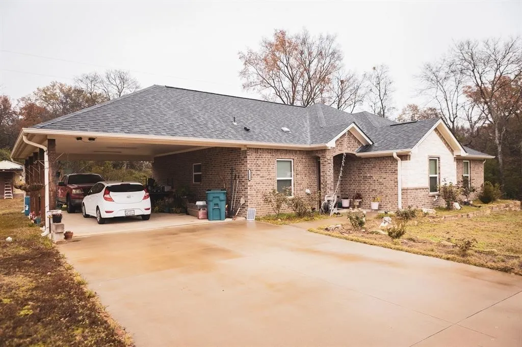 Single Family Residence For Sale in Titus County , 1600 Boatman, Mt Pleasant, Texas 75455, 3 Bedrooms, 2 Bathrooms, Garage spaces, 1,781 Sqft, built in 2021, Preowned, Price $320,000, mls#21210788, Real Estate Agent in Mt Pleasant, Homes For Sale in Titus county, Homes For Sale in Mt Pleasant, Realtor in Mt Pleasant Texas, Real Estate Brokerage Independent Realty Texas, Luminita Cordes Realtor