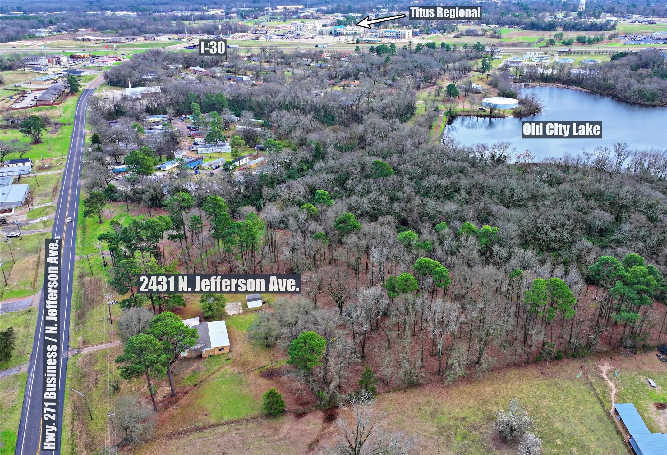 Single Family Residence For Sale in Titus County , 2431 N Jefferson, Mt Pleasant, Texas 75455, 4 Bedroom, 2 Bathroom, Garage spaces, 1,951 Sqft, built in 1950, Preowned, mls#21211098, Real Estate Agent in Mt Pleasant, Homes For Sale in Titus county, Homes For Sale in Mt Pleasant, Realtor in Mt Pleasant Texas, Real Estate Brokerage Independent Realty Texas, Luminita Cordes Realtor