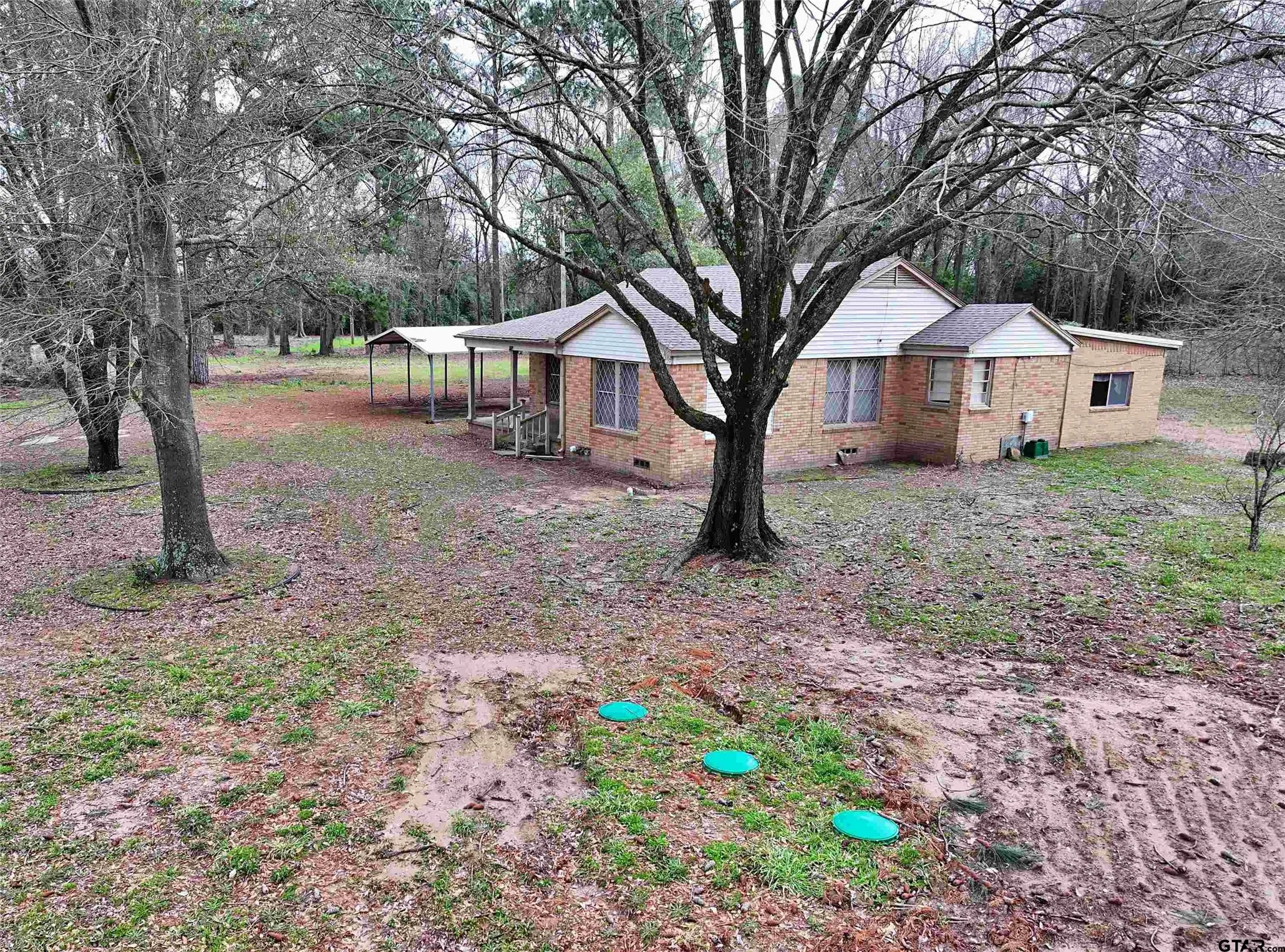 Single Family Residence For Sale in Titus County , 2431 N Jefferson, Mt Pleasant, Texas 75455, 4 Bedroom, 2 Bathroom, Garage spaces, 1,951 Sqft, built in 1950, Preowned, mls#21211098, Real Estate Agent in Mt Pleasant, Homes For Sale in Titus county, Homes For Sale in Mt Pleasant, Realtor in Mt Pleasant Texas, Real Estate Brokerage Independent Realty Texas, Luminita Cordes Realtor
