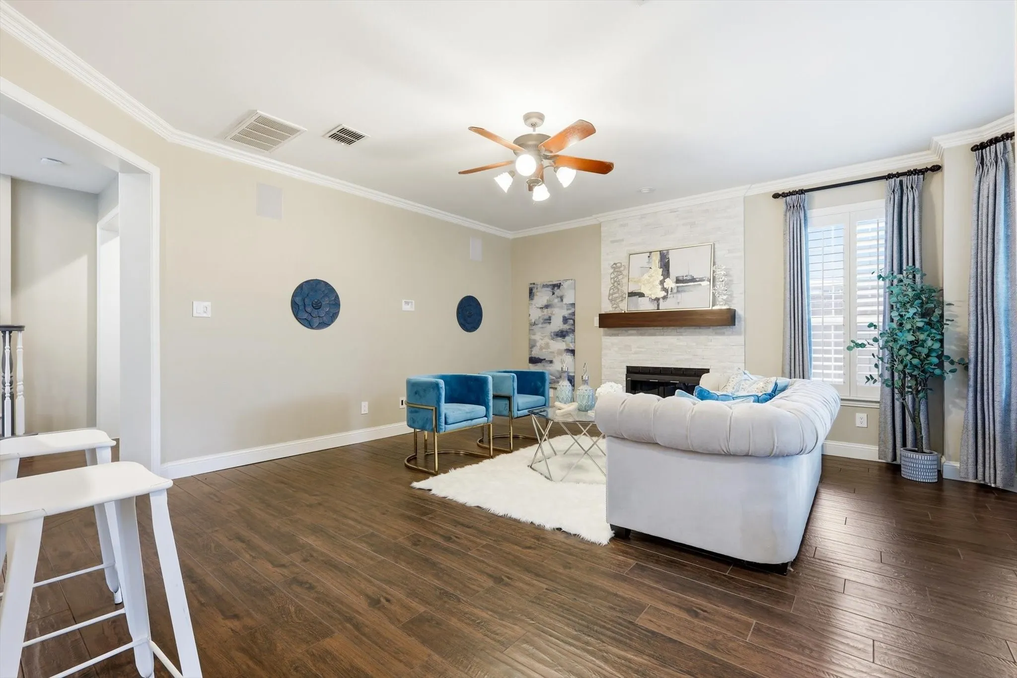 Single Family Residence For Sale in Collin County , 441 Bellevue Drive, Allen, Texas 75013, 4 Bedroom, 4 Bathroom, 2 Garage spaces, 3,048 Sqft, built in 1999, mls#21212642, Real Estate Agent in Allen, Homes For Sale in Collin county, Homes For Sale in Allen, Realtor in Allen Texas, Real Estate Brokerage Independent Realty Texas, Luminita Cordes Realtor