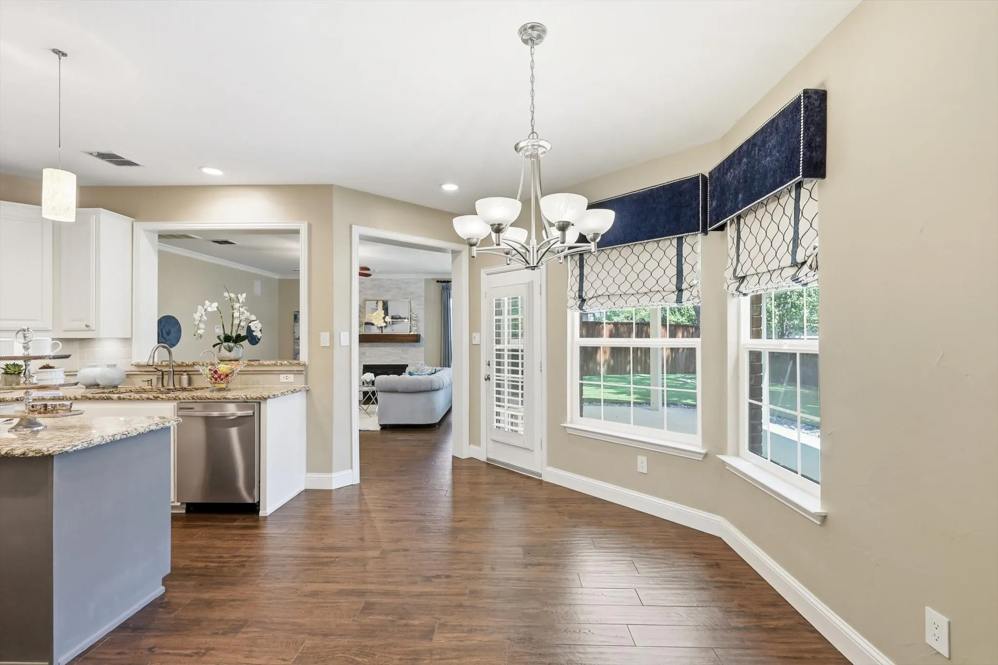 Single Family Residence For Sale in Collin County , 441 Bellevue Drive, Allen, Texas 75013, 4 Bedroom, 4 Bathroom, 2 Garage spaces, 3,048 Sqft, built in 1999, mls#21212642, Real Estate Agent in Allen, Homes For Sale in Collin county, Homes For Sale in Allen, Realtor in Allen Texas, Real Estate Brokerage Independent Realty Texas, Luminita Cordes Realtor