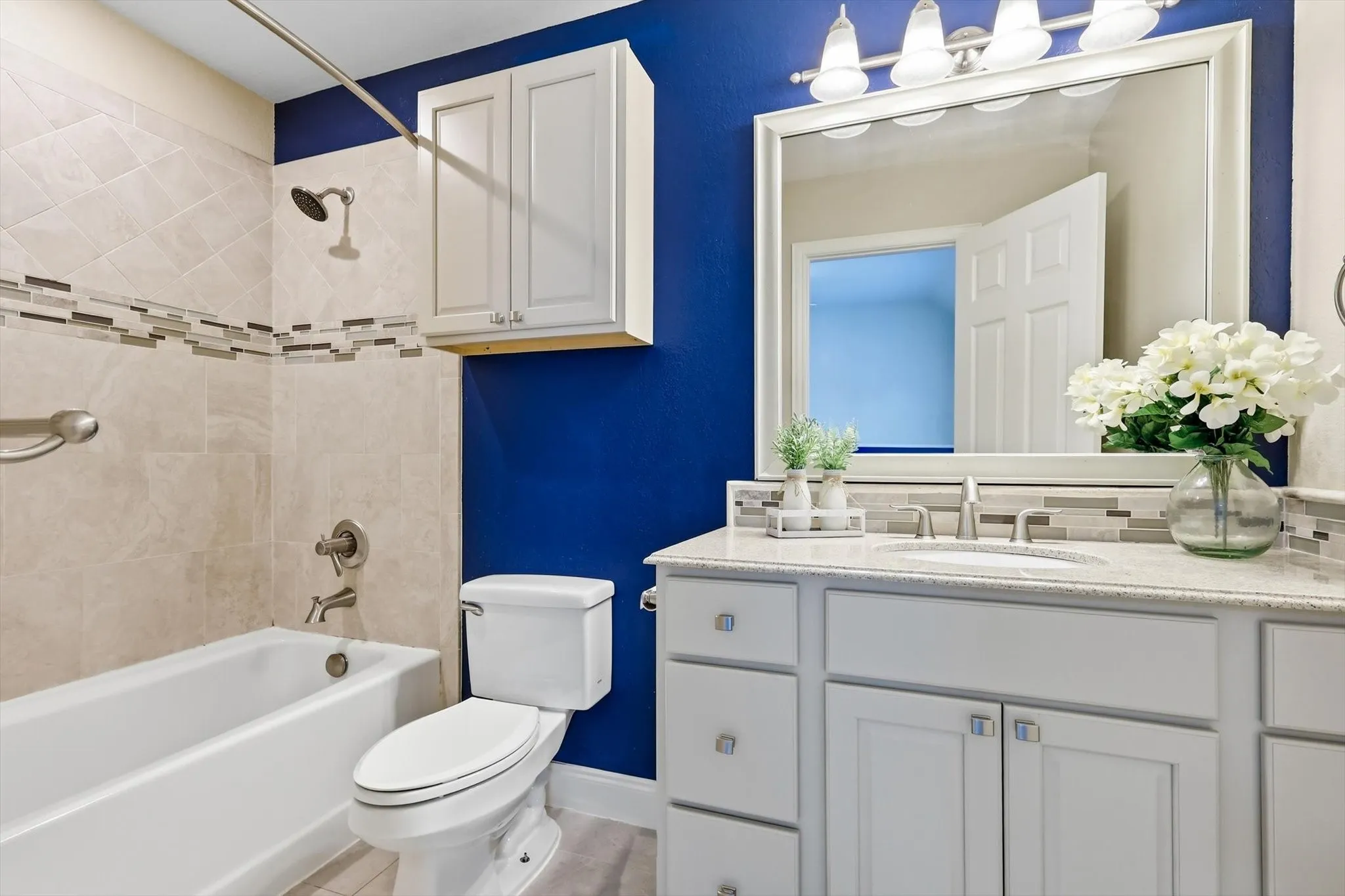 Single Family Residence For Sale in Collin County , 441 Bellevue Drive, Allen, Texas 75013, 4 Bedroom, 4 Bathroom, 2 Garage spaces, 3,048 Sqft, built in 1999, mls#21212642, Real Estate Agent in Allen, Homes For Sale in Collin county, Homes For Sale in Allen, Realtor in Allen Texas, Real Estate Brokerage Independent Realty Texas, Luminita Cordes Realtor