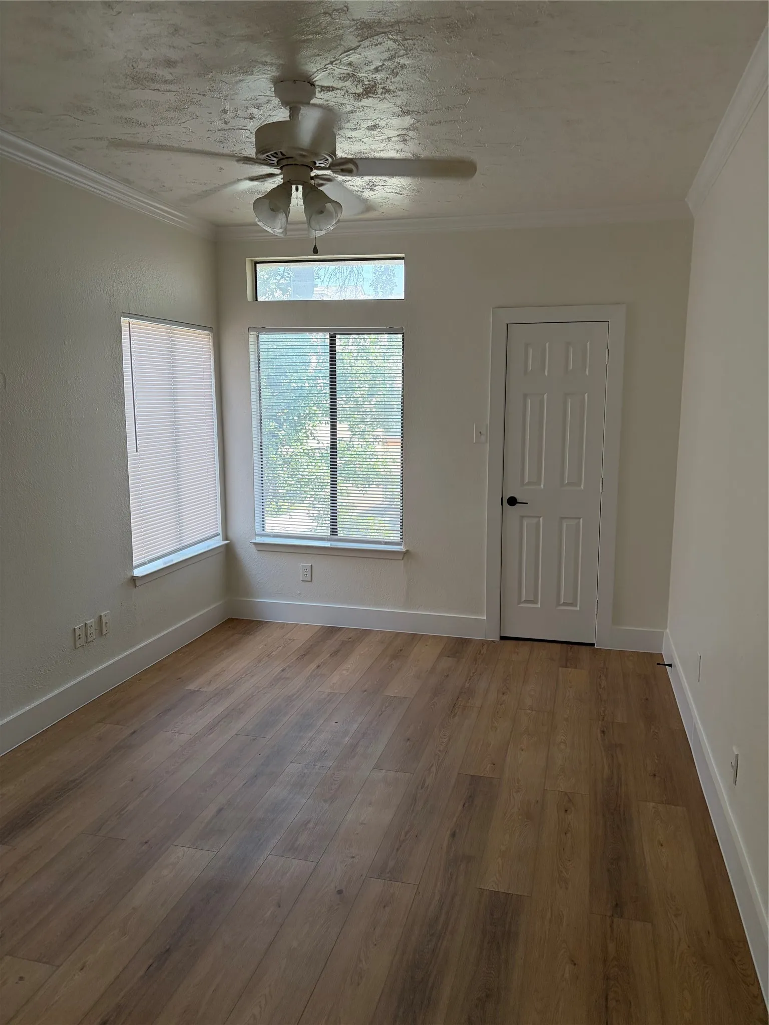 Condominium For Rent in Dallas County , 5550 Spring Valley Road E23, Dallas, Texas 75254, 2 Bedroom, 2 Bathroom, Garage spaces, 1,012 Sqft, built in 1983, mls#21212647, Real Estate Agent in Dallas, Homes For Rent in Dallas county, Homes For Rent in Dallas, Realtor in Dallas Texas, Real Estate Brokerage Independent Realty Texas, Luminita Cordes Realtor