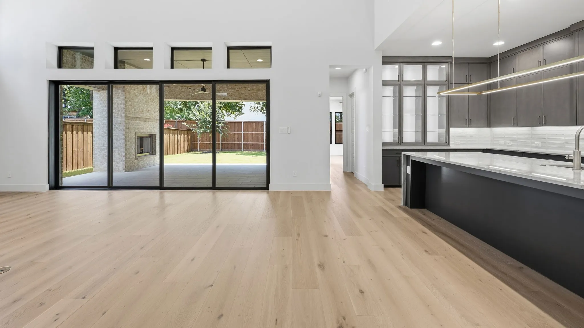 Single Family Residence For Sale in Tarrant County , 713 Huey Court, Hurst, Texas 76054, 5 Bedroom, 6 Bathroom, 4 Garage spaces, 4,221 Sqft, built in 2025, New Construction - Complete, mls#21212679, Real Estate Agent in Hurst, Homes For Sale in Tarrant county, Homes For Sale in Hurst, Realtor in Hurst Texas, Real Estate Brokerage Independent Realty Texas, Luminita Cordes Realtor