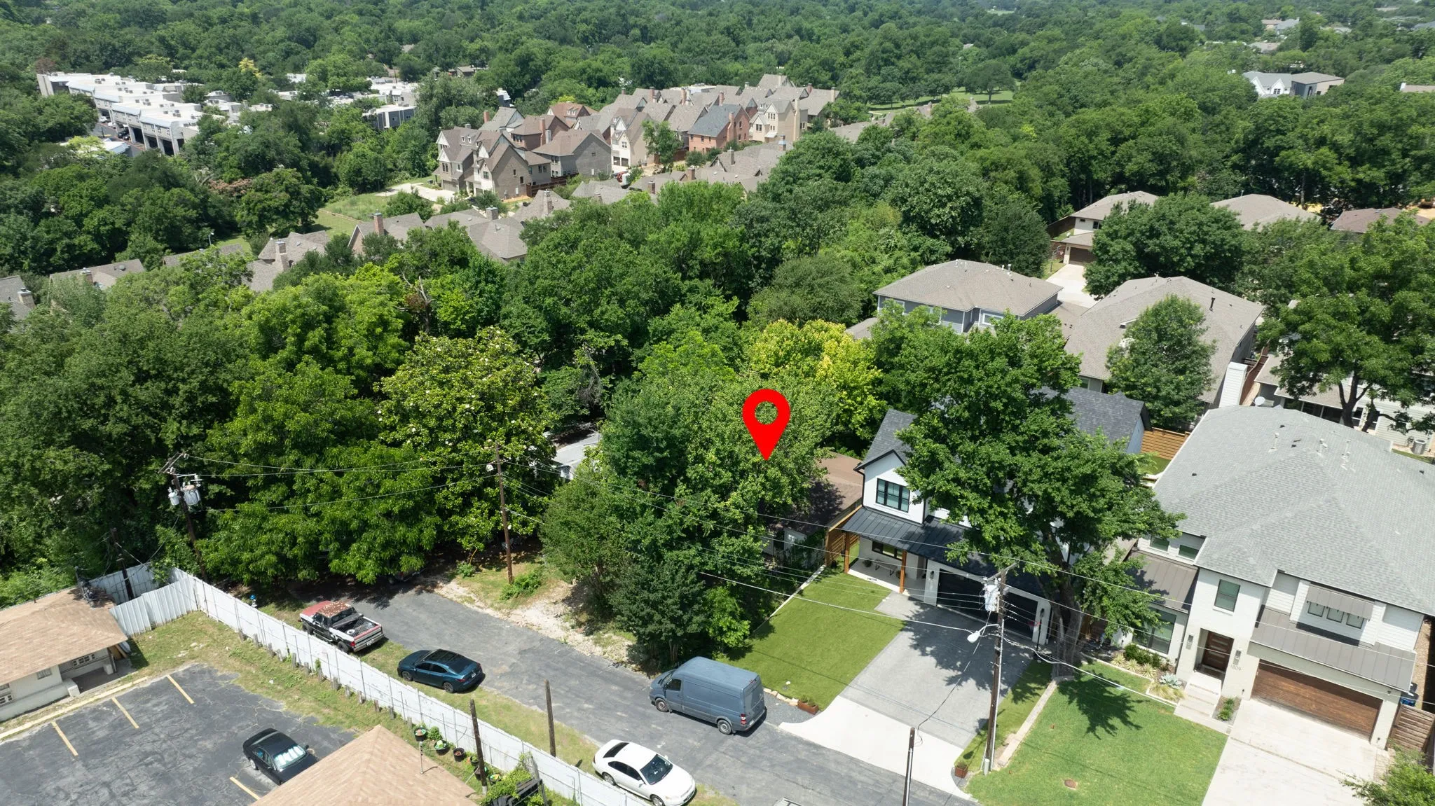 Single Family Residence For Sale in Dallas County , 1805 Lucerne Street, Dallas, Texas 75214, 2 Bedroom, 1 Bathroom, Garage spaces, 1,224 Sqft, built in 1953, Preowned, mls#21212701, Real Estate Agent in Dallas, Homes For Sale in Dallas county, Homes For Sale in Dallas, Realtor in Dallas Texas, Real Estate Brokerage Independent Realty Texas, Luminita Cordes Realtor