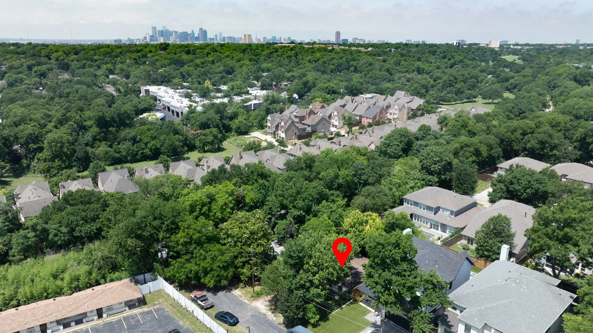 Single Family Residence For Sale in Dallas County , 1805 Lucerne Street, Dallas, Texas 75214, 2 Bedroom, 1 Bathroom, Garage spaces, 1,224 Sqft, built in 1953, Preowned, mls#21212701, Real Estate Agent in Dallas, Homes For Sale in Dallas county, Homes For Sale in Dallas, Realtor in Dallas Texas, Real Estate Brokerage Independent Realty Texas, Luminita Cordes Realtor
