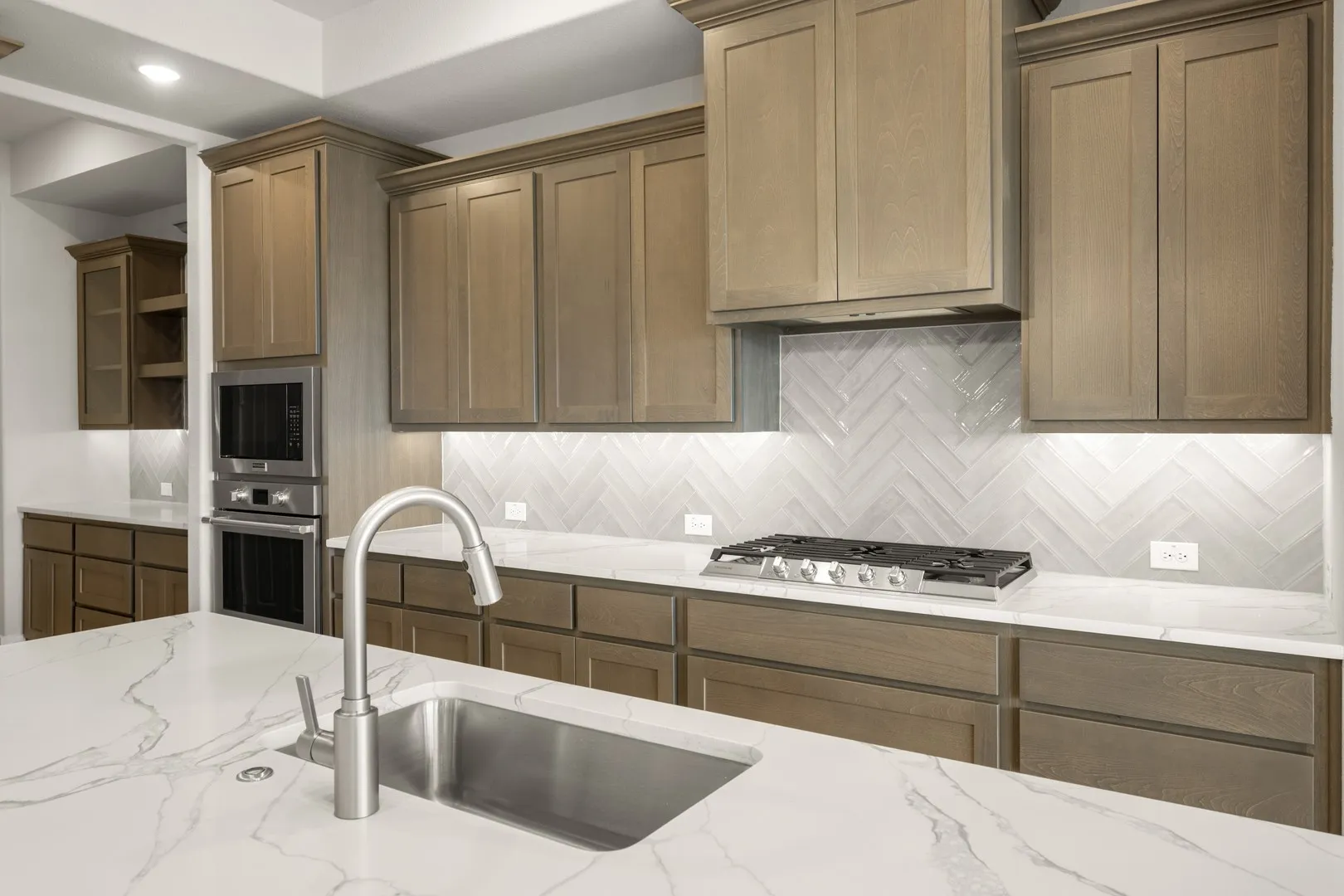 Single Family Residence For Sale in Denton County , 225 Ravenna Boulevard, Justin, Texas 76247, 2 Bedroom, 2 Bathroom, 3 Garage spaces, 2,231 Sqft, built in 2026, New Construction - Incomplete, mls#21212709, Real Estate Agent in Justin, Homes For Sale in Denton county, Homes For Sale in Justin, Realtor in Justin Texas, Real Estate Brokerage Independent Realty Texas, Luminita Cordes Realtor