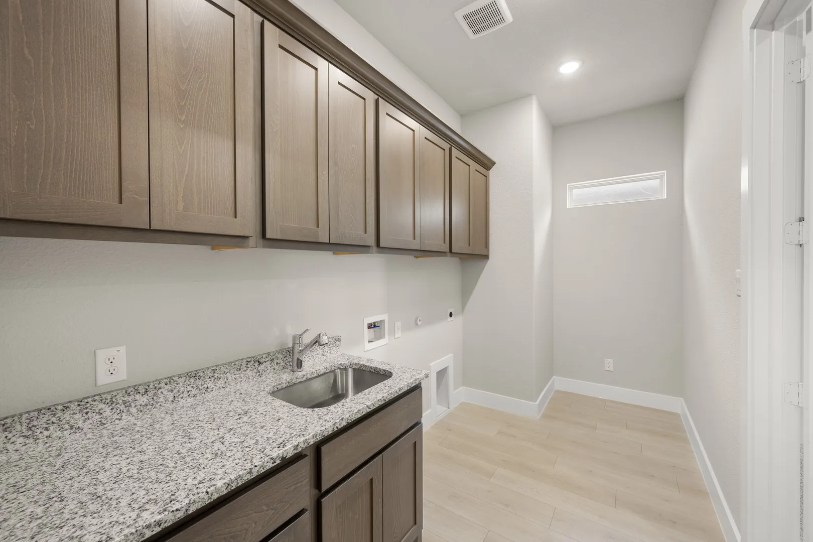 Single Family Residence For Sale in Denton County , 225 Ravenna Boulevard, Justin, Texas 76247, 2 Bedroom, 2 Bathroom, 3 Garage spaces, 2,231 Sqft, built in 2026, New Construction - Incomplete, mls#21212709, Real Estate Agent in Justin, Homes For Sale in Denton county, Homes For Sale in Justin, Realtor in Justin Texas, Real Estate Brokerage Independent Realty Texas, Luminita Cordes Realtor
