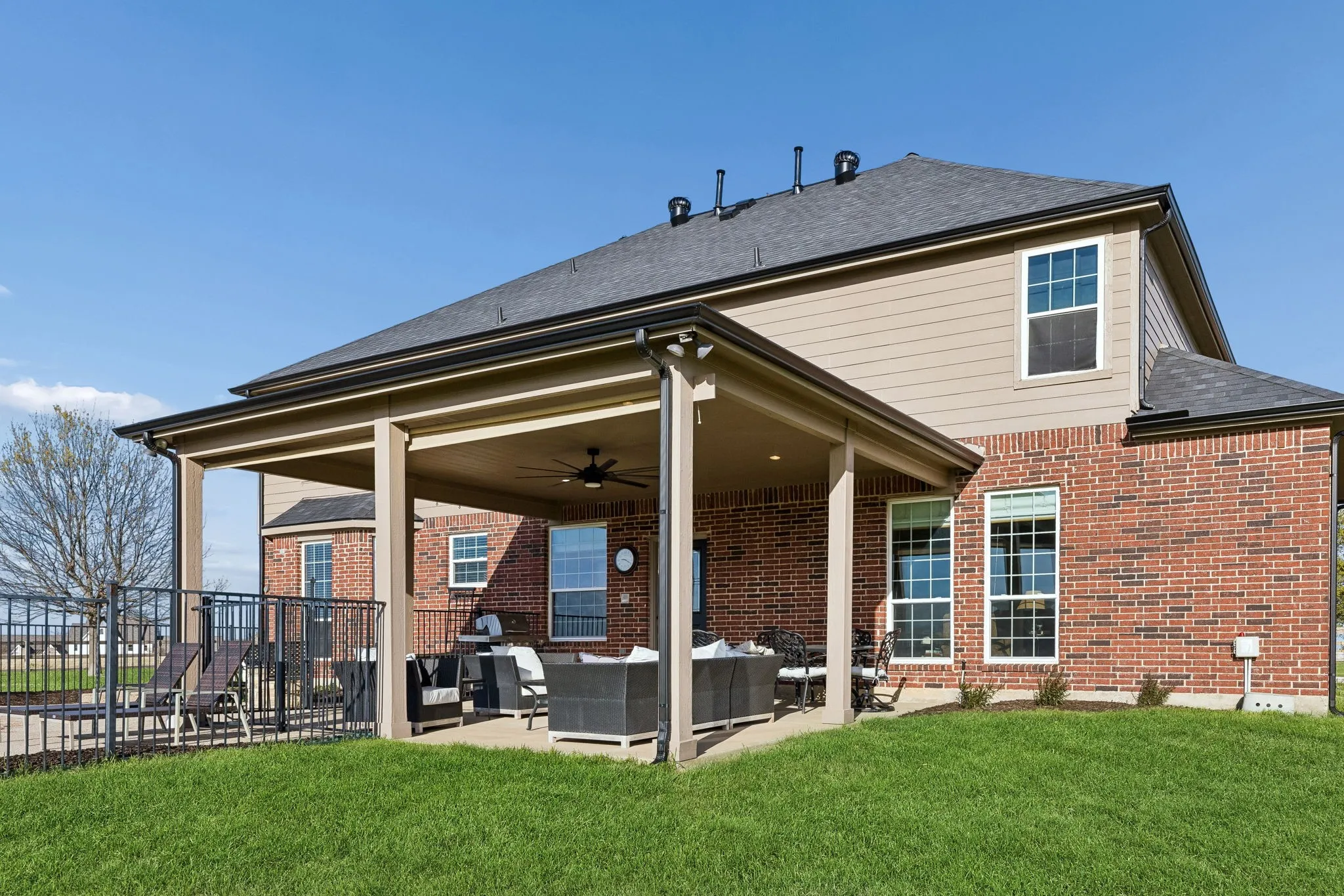 Single Family Residence For Sale in Collin County , 5121 Summerview Lane, Celina, Texas 75009, 5 Bedroom, 4 Bathroom, 3 Garage spaces, 4,304 Sqft, built in 2005, Preowned, mls#21211887, Real Estate Agent in Celina, Homes For Sale in Collin county, Homes For Sale in Celina, Realtor in Celina Texas, Real Estate Brokerage Independent Realty Texas, Luminita Cordes Realtor