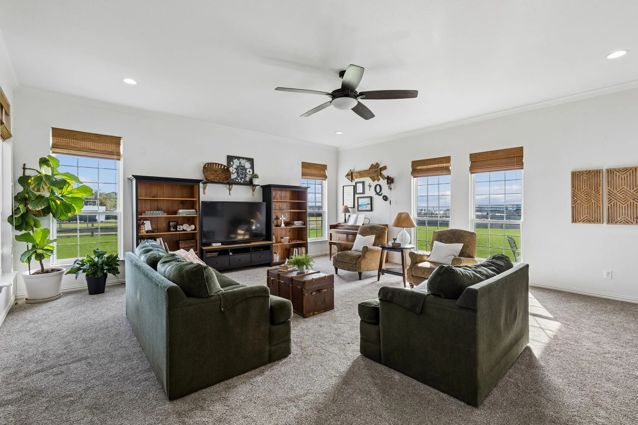 Single Family Residence For Sale in Collin County , 5121 Summerview Lane, Celina, Texas 75009, 5 Bedroom, 4 Bathroom, 3 Garage spaces, 4,304 Sqft, built in 2005, Preowned, mls#21211887, Real Estate Agent in Celina, Homes For Sale in Collin county, Homes For Sale in Celina, Realtor in Celina Texas, Real Estate Brokerage Independent Realty Texas, Luminita Cordes Realtor