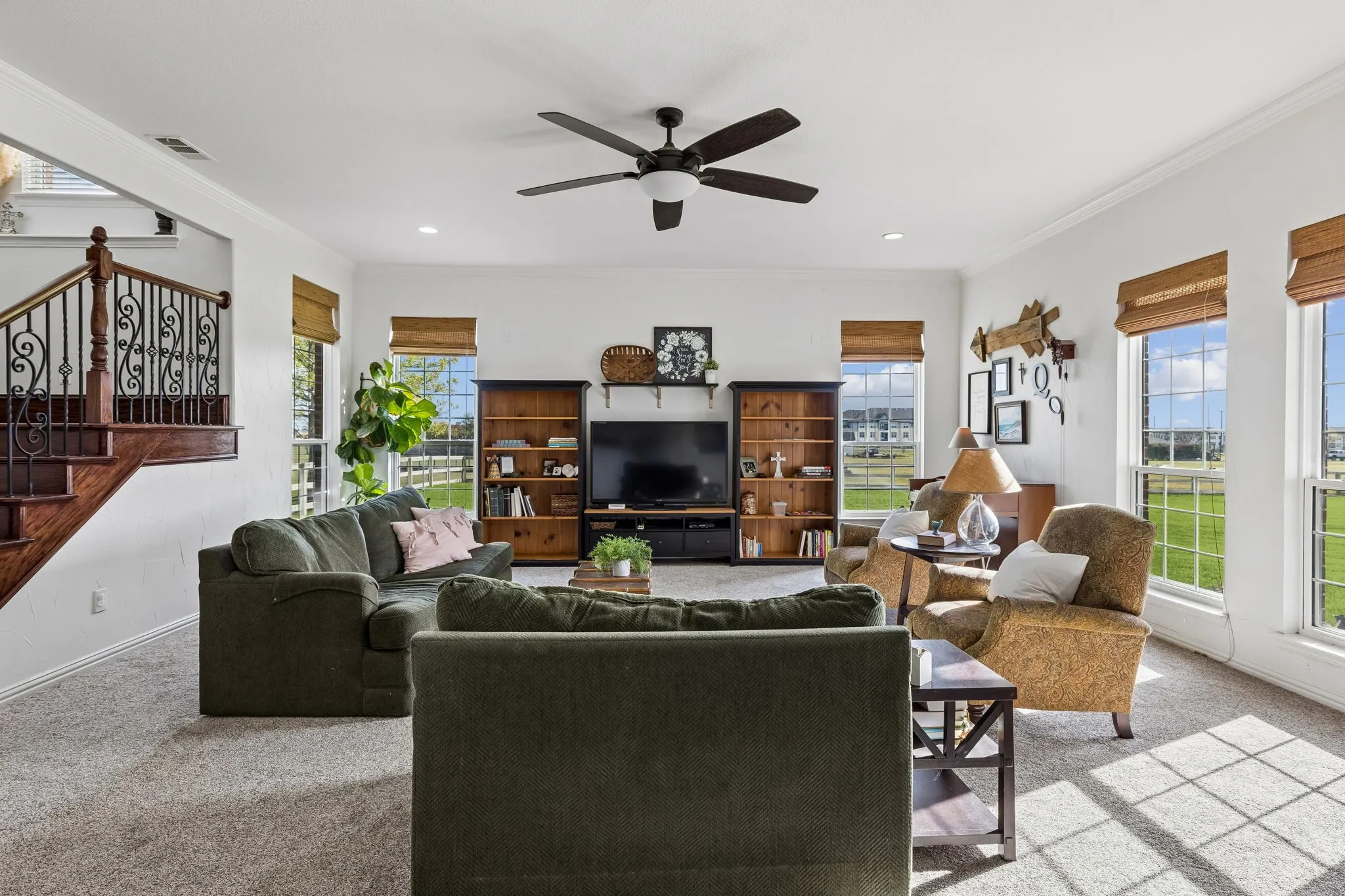 Single Family Residence For Sale in Collin County , 5121 Summerview Lane, Celina, Texas 75009, 5 Bedroom, 4 Bathroom, 3 Garage spaces, 4,304 Sqft, built in 2005, Preowned, mls#21211887, Real Estate Agent in Celina, Homes For Sale in Collin county, Homes For Sale in Celina, Realtor in Celina Texas, Real Estate Brokerage Independent Realty Texas, Luminita Cordes Realtor