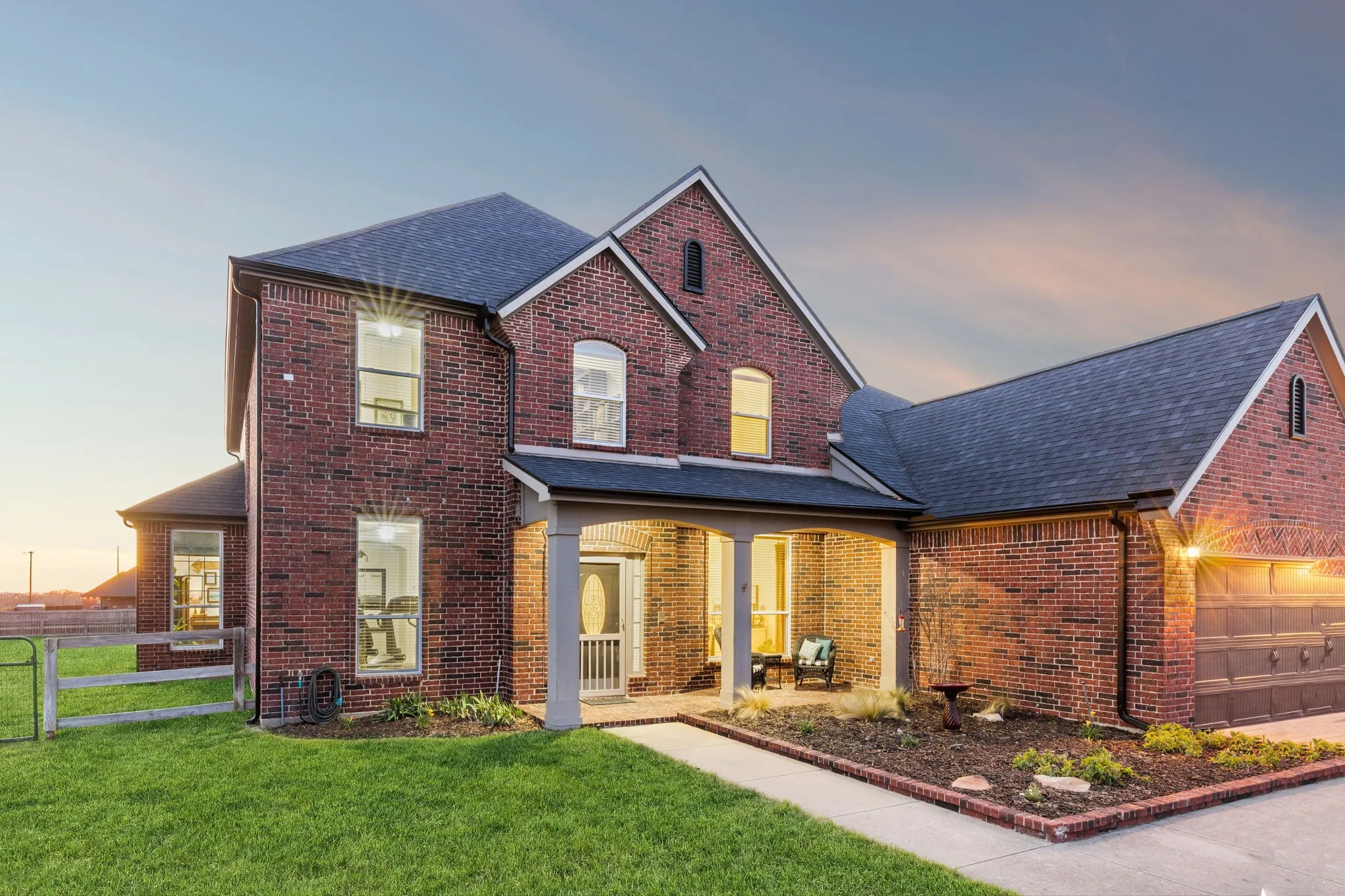 Single Family Residence For Sale in Collin County , 5121 Summerview Lane, Celina, Texas 75009, 5 Bedroom, 4 Bathroom, 3 Garage spaces, 4,304 Sqft, built in 2005, Preowned, mls#21211887, Real Estate Agent in Celina, Homes For Sale in Collin county, Homes For Sale in Celina, Realtor in Celina Texas, Real Estate Brokerage Independent Realty Texas, Luminita Cordes Realtor