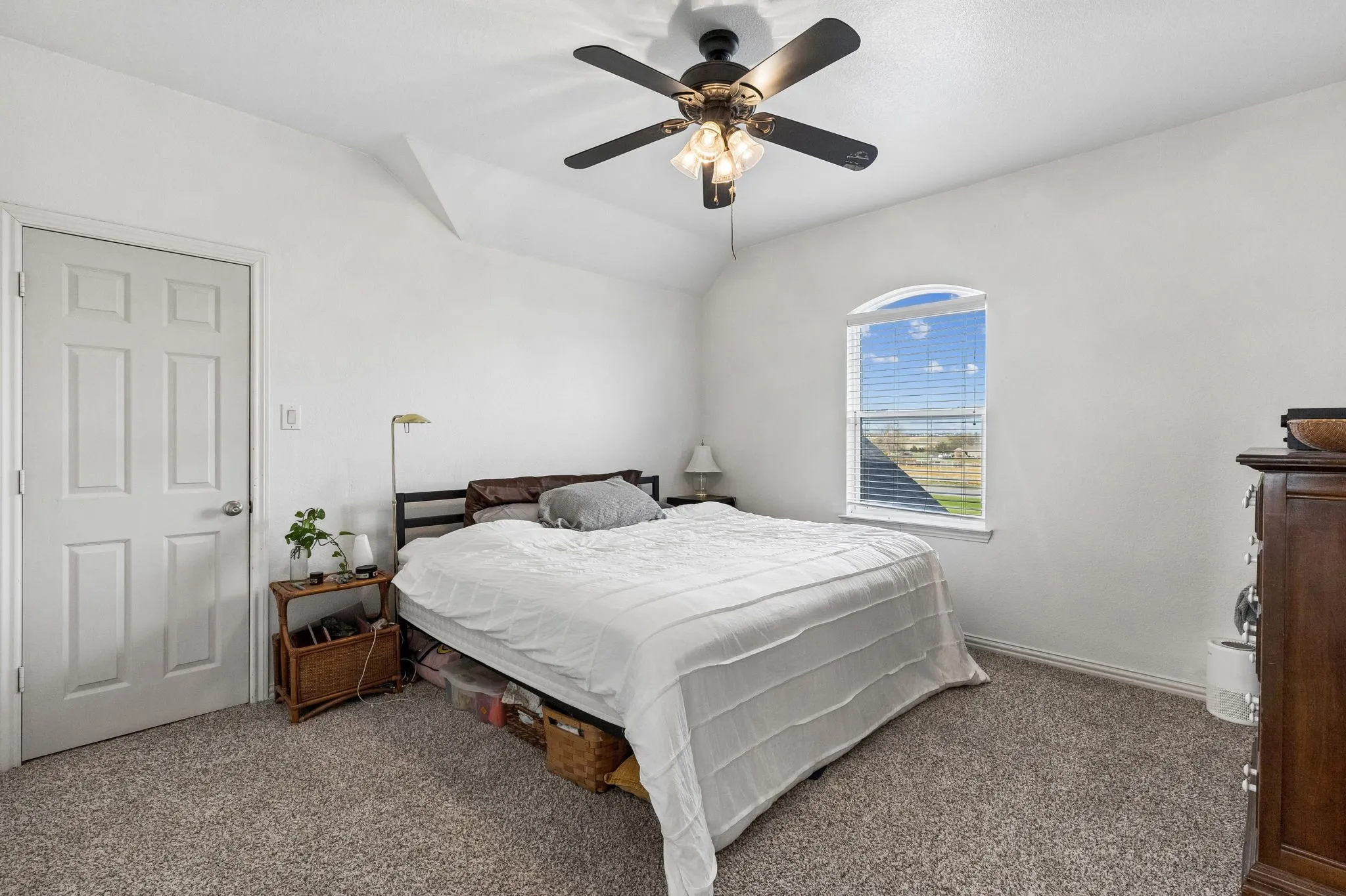 Single Family Residence For Sale in Collin County , 5121 Summerview Lane, Celina, Texas 75009, 5 Bedroom, 4 Bathroom, 3 Garage spaces, 4,304 Sqft, built in 2005, Preowned, mls#21211887, Real Estate Agent in Celina, Homes For Sale in Collin county, Homes For Sale in Celina, Realtor in Celina Texas, Real Estate Brokerage Independent Realty Texas, Luminita Cordes Realtor