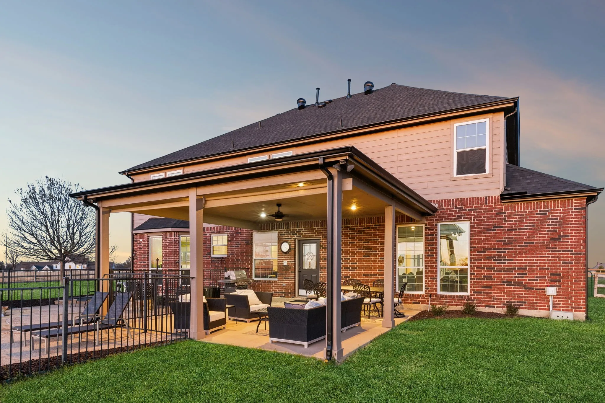 Single Family Residence For Sale in Collin County , 5121 Summerview Lane, Celina, Texas 75009, 5 Bedroom, 4 Bathroom, 3 Garage spaces, 4,304 Sqft, built in 2005, Preowned, mls#21211887, Real Estate Agent in Celina, Homes For Sale in Collin county, Homes For Sale in Celina, Realtor in Celina Texas, Real Estate Brokerage Independent Realty Texas, Luminita Cordes Realtor