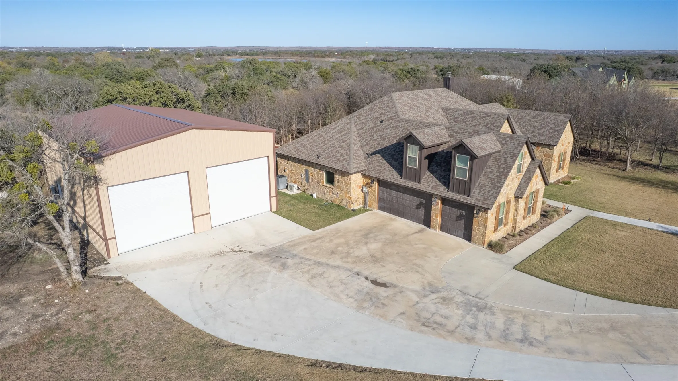 Single Family Residence For Sale in Parker County , 704 Hayden Way, Aledo, Texas 76008, 5 Bedrooms, 3 Bathrooms, 3 Garage spaces, 3,604 Sqft, built in 2022, Preowned, Price $925,000, mls#21210150, Real Estate Agent in Aledo, Homes For Sale in Parker county, Homes For Sale in Aledo, Realtor in Aledo Texas, Real Estate Brokerage Independent Realty Texas, Luminita Cordes Realtor
