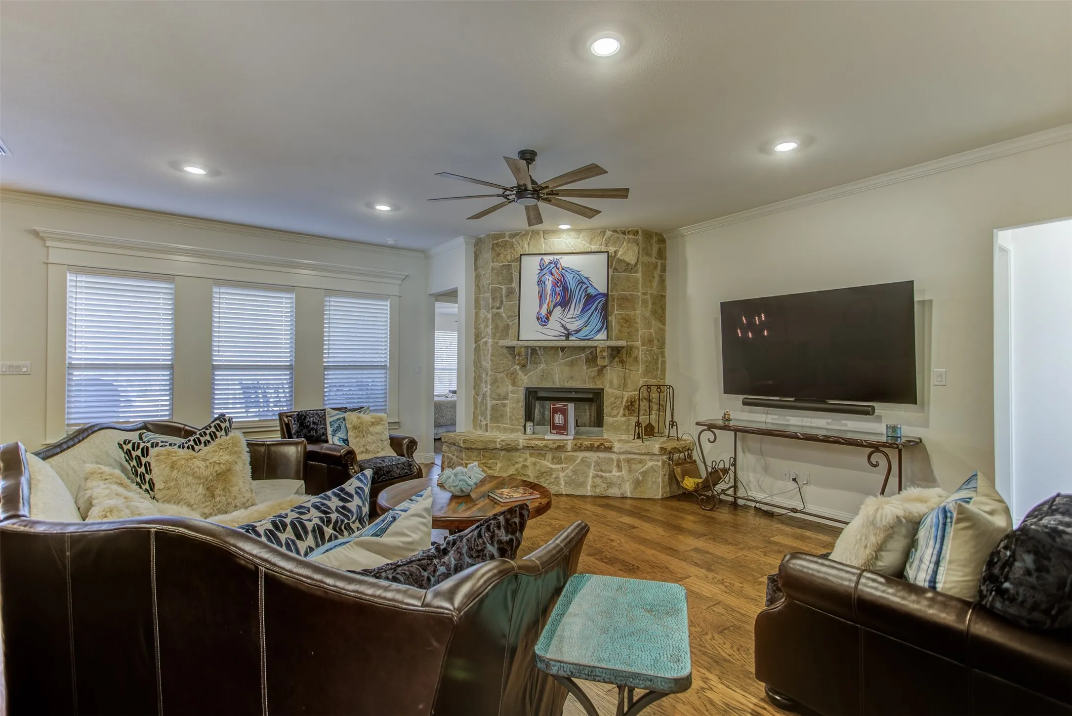 Single Family Residence For Sale in Parker County , 704 Hayden Way, Aledo, Texas 76008, 5 Bedrooms, 3 Bathrooms, 3 Garage spaces, 3,604 Sqft, built in 2022, Preowned, Price $925,000, mls#21210150, Real Estate Agent in Aledo, Homes For Sale in Parker county, Homes For Sale in Aledo, Realtor in Aledo Texas, Real Estate Brokerage Independent Realty Texas, Luminita Cordes Realtor