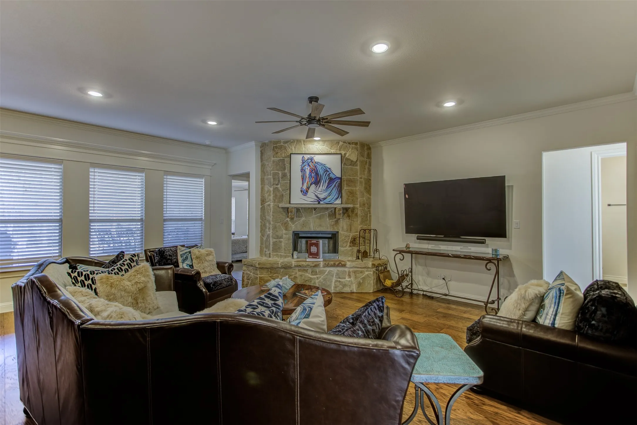Single Family Residence For Sale in Parker County , 704 Hayden Way, Aledo, Texas 76008, 5 Bedrooms, 3 Bathrooms, 3 Garage spaces, 3,604 Sqft, built in 2022, Preowned, Price $925,000, mls#21210150, Real Estate Agent in Aledo, Homes For Sale in Parker county, Homes For Sale in Aledo, Realtor in Aledo Texas, Real Estate Brokerage Independent Realty Texas, Luminita Cordes Realtor