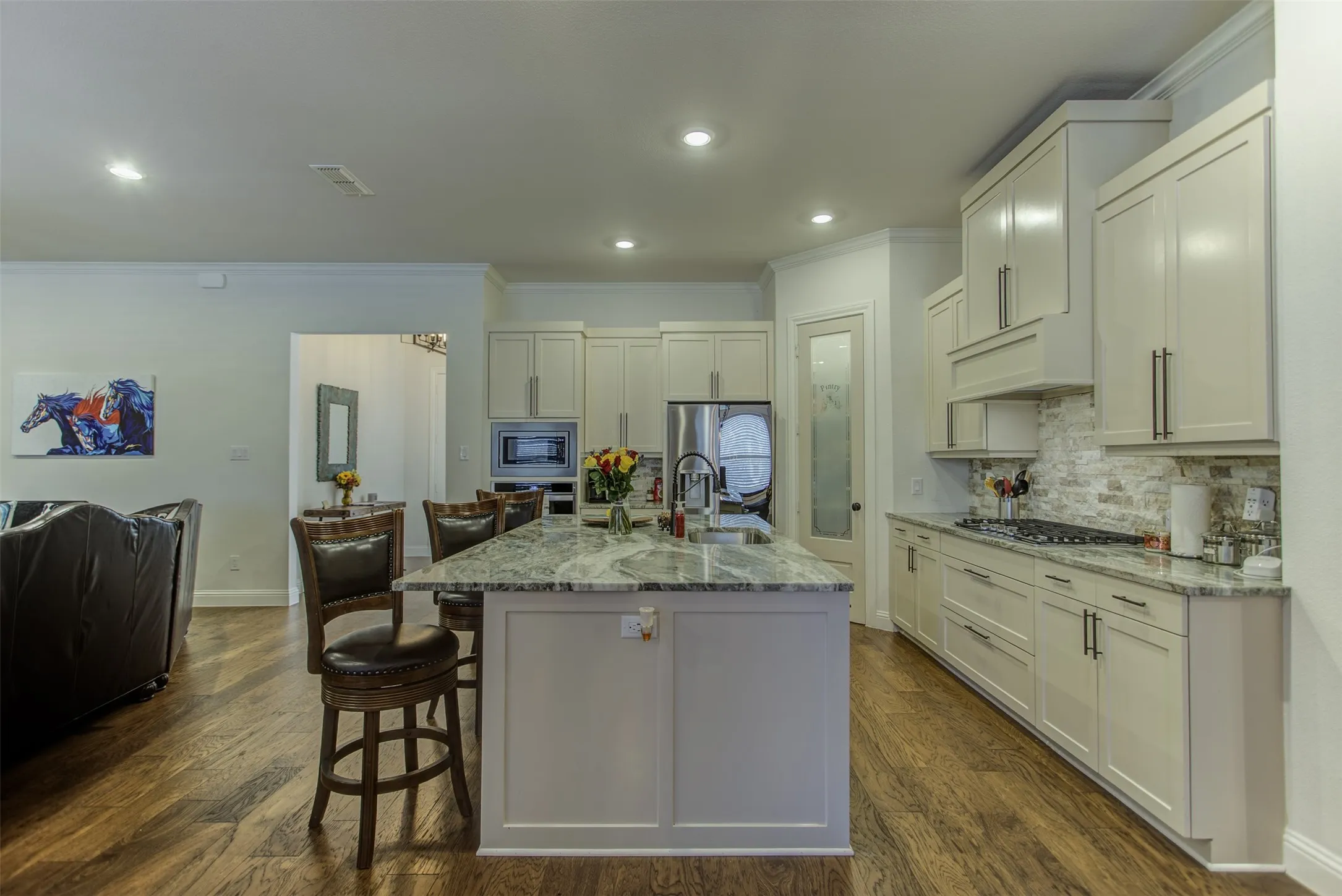 Single Family Residence For Sale in Parker County , 704 Hayden Way, Aledo, Texas 76008, 5 Bedrooms, 3 Bathrooms, 3 Garage spaces, 3,604 Sqft, built in 2022, Preowned, Price $925,000, mls#21210150, Real Estate Agent in Aledo, Homes For Sale in Parker county, Homes For Sale in Aledo, Realtor in Aledo Texas, Real Estate Brokerage Independent Realty Texas, Luminita Cordes Realtor