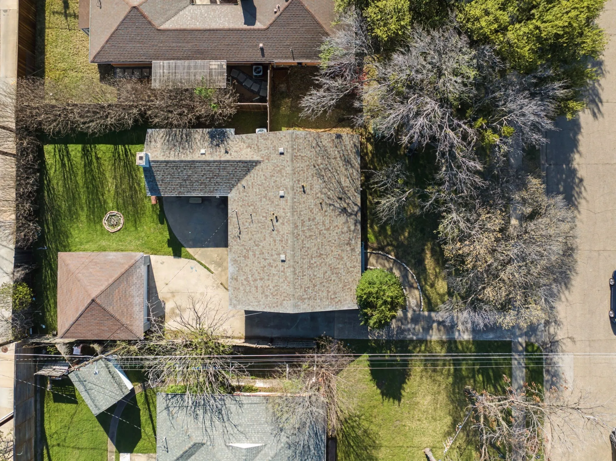 Single Family Residence For Sale in Dallas County , 307 S Lindale Lane, Richardson, Texas 75080, 3 Bedroom, 2 Bathroom, 2 Garage spaces, 1,666 Sqft, built in 1954, Preowned, mls#21211258, Real Estate Agent in Richardson, Homes For Sale in Dallas county, Homes For Sale in Richardson, Realtor in Richardson Texas, Real Estate Brokerage Independent Realty Texas, Luminita Cordes Realtor