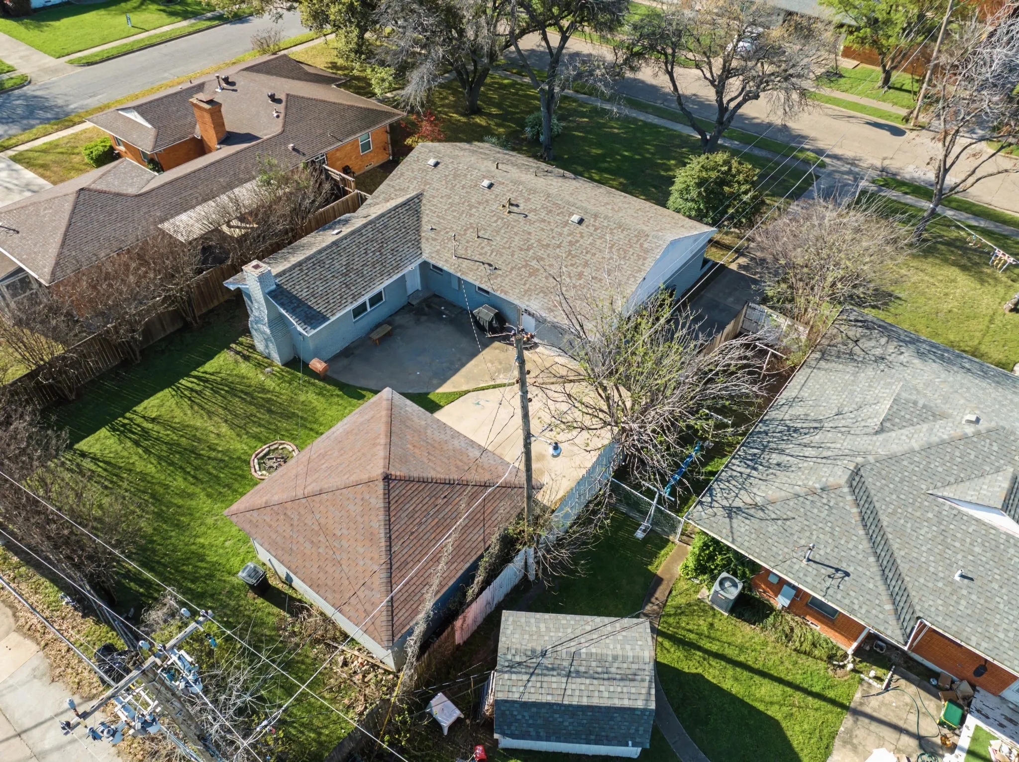 Single Family Residence For Sale in Dallas County , 307 S Lindale Lane, Richardson, Texas 75080, 3 Bedroom, 2 Bathroom, 2 Garage spaces, 1,666 Sqft, built in 1954, Preowned, mls#21211258, Real Estate Agent in Richardson, Homes For Sale in Dallas county, Homes For Sale in Richardson, Realtor in Richardson Texas, Real Estate Brokerage Independent Realty Texas, Luminita Cordes Realtor