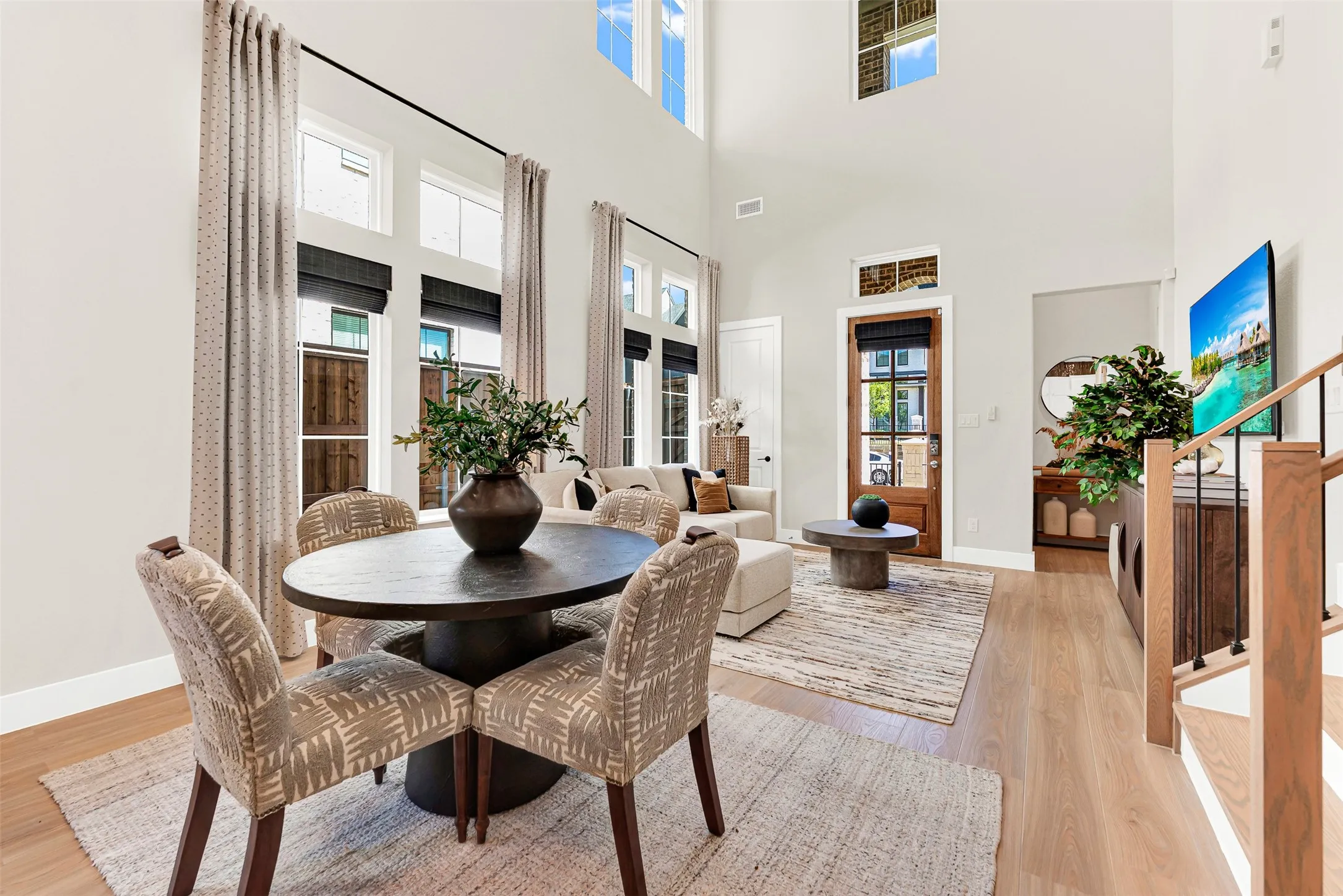 Townhouse For Sale in Denton County , 11965 Dahlia Bay Drive, Frisco, Texas 75033, 3 Bedroom, 3 Bathroom, 2 Garage spaces, 2,401 Sqft, built in 2024, Preowned, mls#21210628, Real Estate Agent in Frisco, Homes For Sale in Denton county, Homes For Sale in Frisco, Realtor in Frisco Texas, Real Estate Brokerage Independent Realty Texas, Luminita Cordes Realtor