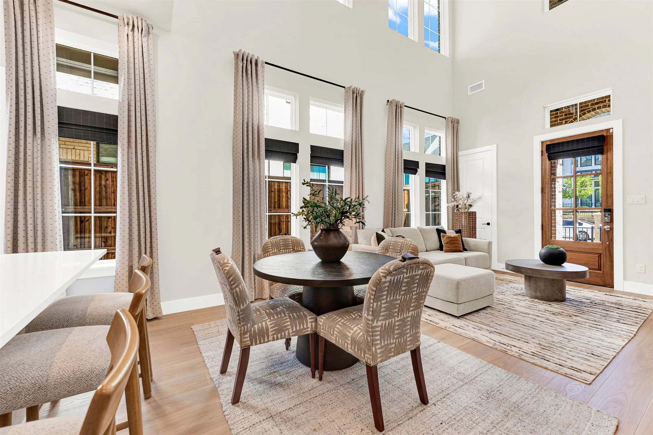 Townhouse For Sale in Denton County , 11965 Dahlia Bay Drive, Frisco, Texas 75033, 3 Bedroom, 3 Bathroom, 2 Garage spaces, 2,401 Sqft, built in 2024, Preowned, mls#21210628, Real Estate Agent in Frisco, Homes For Sale in Denton county, Homes For Sale in Frisco, Realtor in Frisco Texas, Real Estate Brokerage Independent Realty Texas, Luminita Cordes Realtor