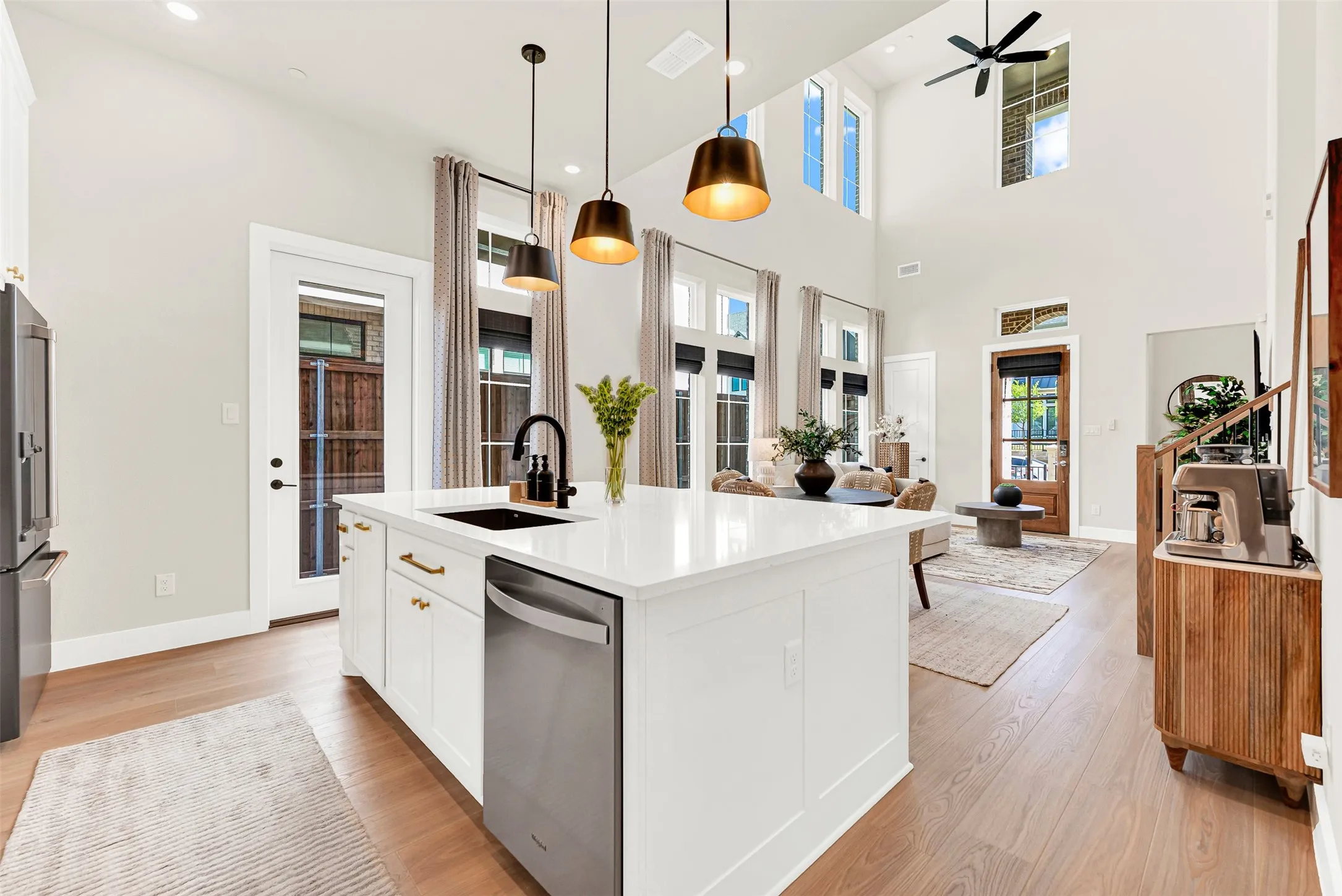 Townhouse For Sale in Denton County , 11965 Dahlia Bay Drive, Frisco, Texas 75033, 3 Bedroom, 3 Bathroom, 2 Garage spaces, 2,401 Sqft, built in 2024, Preowned, mls#21210628, Real Estate Agent in Frisco, Homes For Sale in Denton county, Homes For Sale in Frisco, Realtor in Frisco Texas, Real Estate Brokerage Independent Realty Texas, Luminita Cordes Realtor