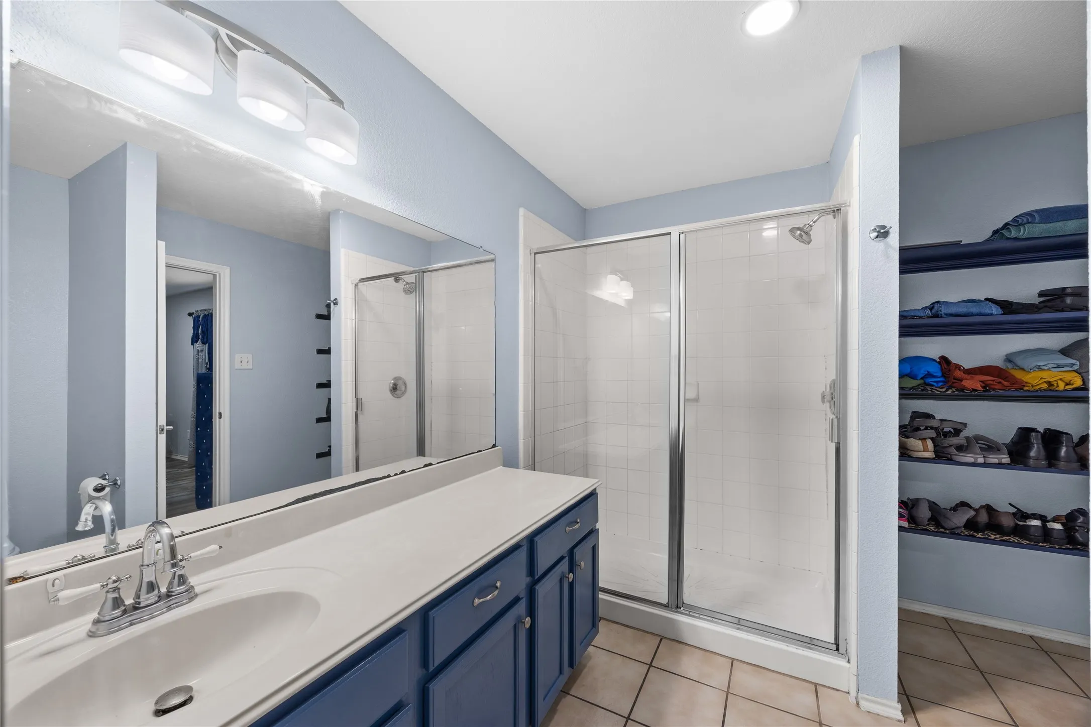 Single Family Residence For Sale in Collin County , 3706 Wolf Creek Lane, Melissa, Texas 75454, 3 Bedroom, 2 Bathroom, 2 Garage spaces, 1,456 Sqft, built in 2006, mls#21212862, Real Estate Agent in Melissa, Homes For Sale in Collin county, Homes For Sale in Melissa, Realtor in Melissa Texas, Real Estate Brokerage Independent Realty Texas, Luminita Cordes Realtor