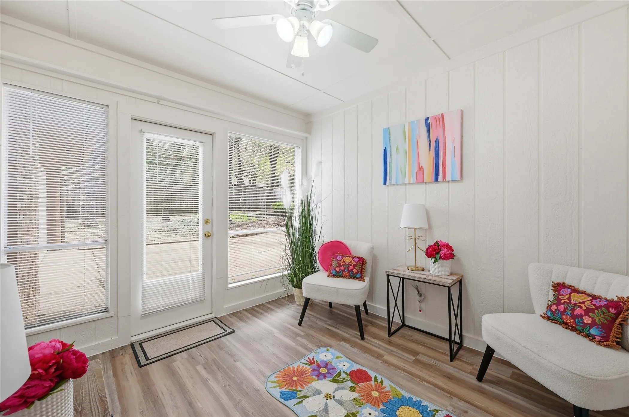 Single Family Residence For Sale in Tarrant County , 5808 Ridge Drive, Arlington, Texas 76016, 3 Bedrooms, 2 Bathrooms, 2 Garage spaces, 2,379 Sqft, built in 1974, Price $400,000, mls#21210306, Real Estate Agent in Arlington, Homes For Sale in Tarrant county, Homes For Sale in Arlington, Realtor in Arlington Texas, Real Estate Brokerage Independent Realty Texas, Luminita Cordes Realtor