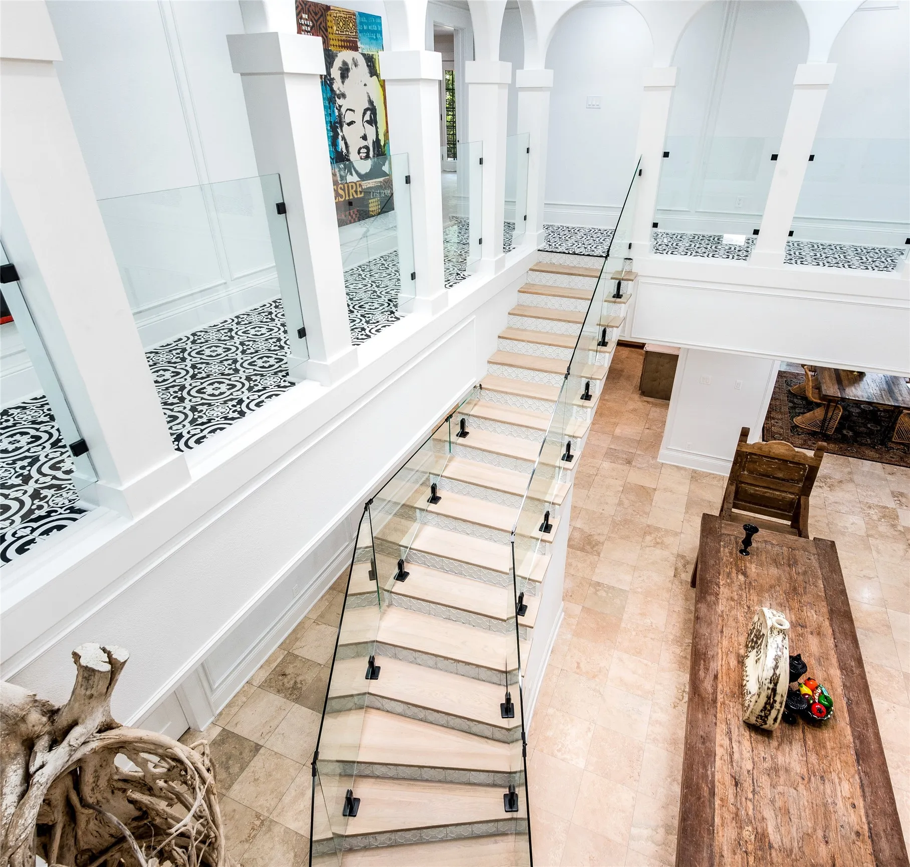 Stairway with arched walkways
