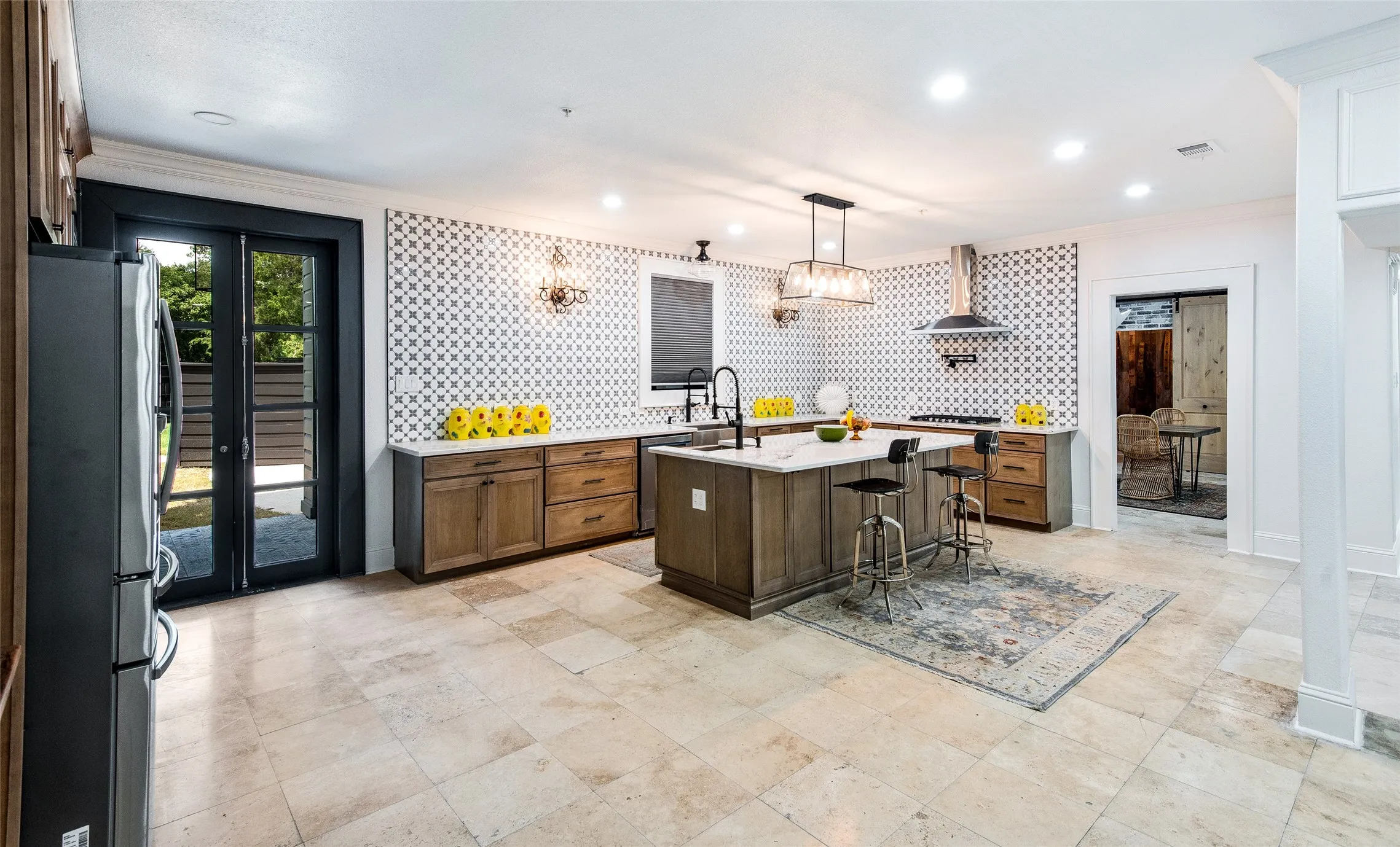 Single Family Residence For Sale in Dallas County , 3507 Brookline Lane, Farmers Branch, Texas 75234, 5 Bedroom, 8 Bathroom, 3 Garage spaces, 6,356 Sqft, built in 2022, Preowned, mls#21189379, Real Estate Agent in Farmers Branch, Homes For Sale in Dallas county, Homes For Sale in Farmers Branch, Realtor in Farmers Branch Texas, Real Estate Brokerage Independent Realty Texas, Luminita Cordes Realtor