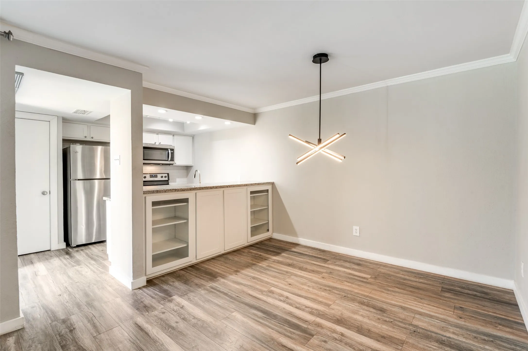 Single Family Residence For Sale in Dallas County , 2628 Via Los Altos, Carrollton, Texas 75006, 2 Bedroom, 2 Bathroom, 2 Garage spaces, 1,176 Sqft, built in 1977, mls#21211722, Real Estate Agent in Carrollton, Homes For Sale in Dallas county, Homes For Sale in Carrollton, Realtor in Carrollton Texas, Real Estate Brokerage Independent Realty Texas, Luminita Cordes Realtor