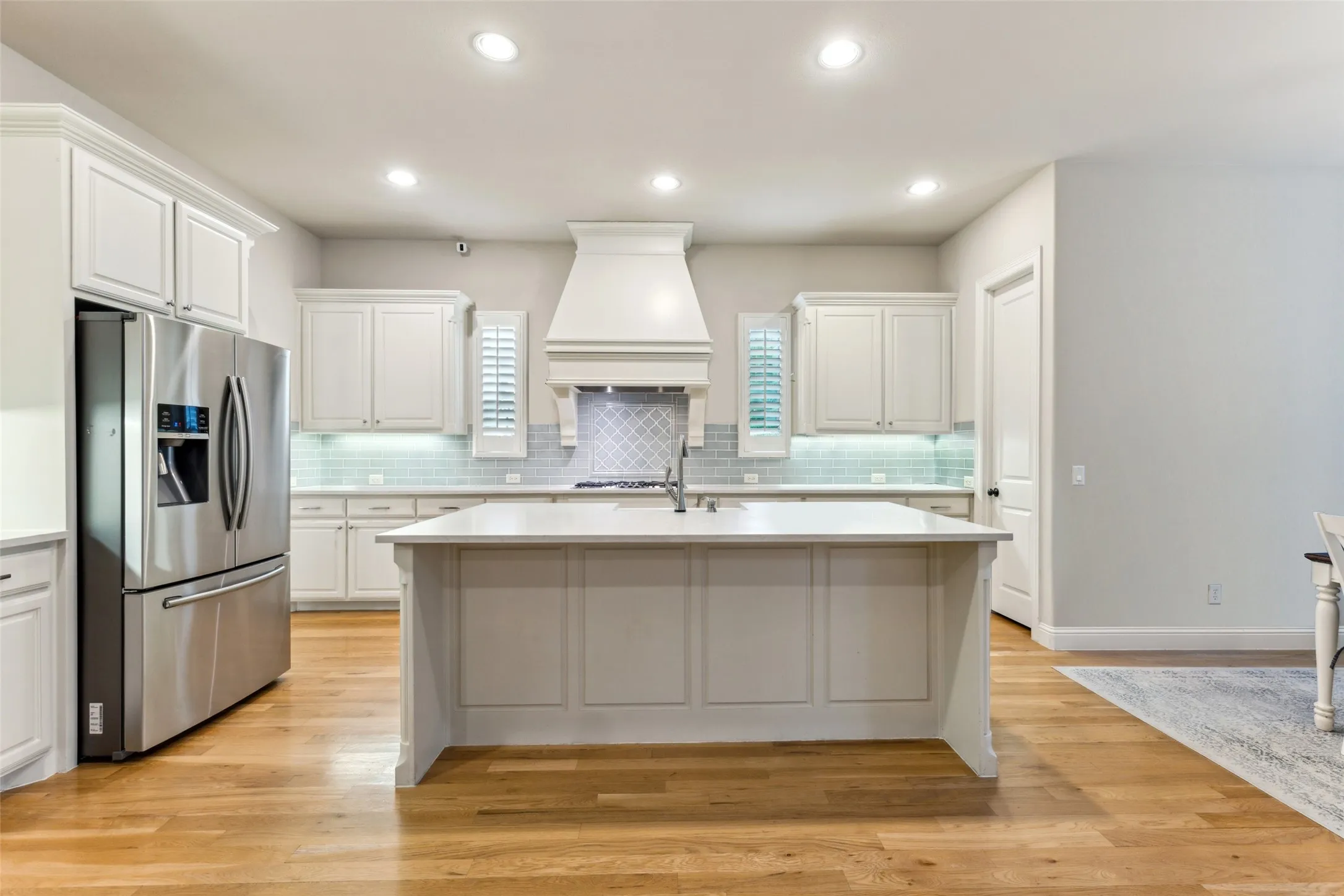 Single Family Residence For Sale in Collin County , 13714 Countrybrook Drive, Frisco, Texas 75035, 5 Bedroom, 5 Bathroom, 3 Garage spaces, 4,260 Sqft, built in 2013, Preowned, mls#21203356, Real Estate Agent in Frisco, Homes For Sale in Collin county, Homes For Sale in Frisco, Realtor in Frisco Texas, Real Estate Brokerage Independent Realty Texas, Luminita Cordes Realtor