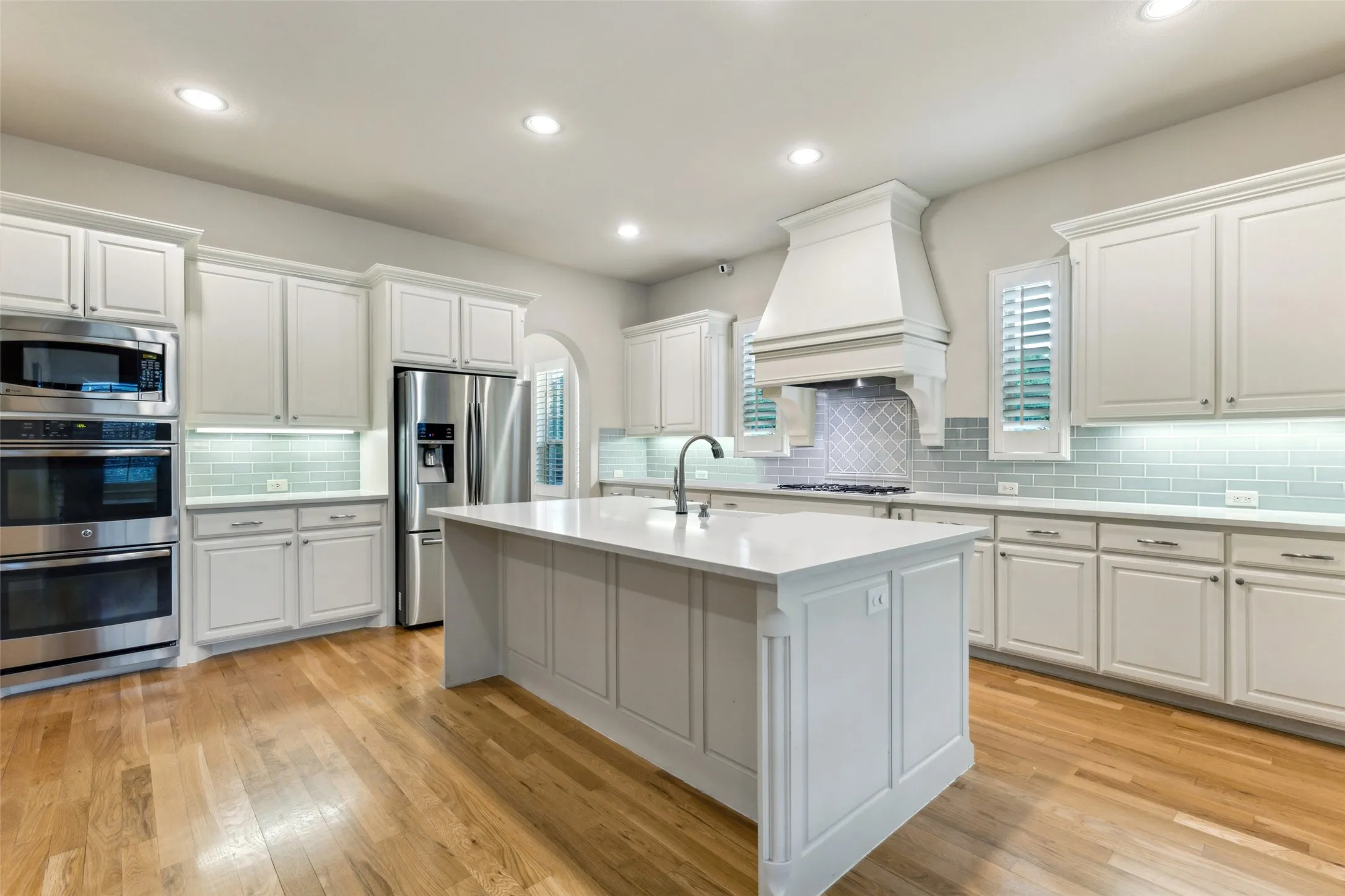 Single Family Residence For Sale in Collin County , 13714 Countrybrook Drive, Frisco, Texas 75035, 5 Bedroom, 5 Bathroom, 3 Garage spaces, 4,260 Sqft, built in 2013, Preowned, mls#21203356, Real Estate Agent in Frisco, Homes For Sale in Collin county, Homes For Sale in Frisco, Realtor in Frisco Texas, Real Estate Brokerage Independent Realty Texas, Luminita Cordes Realtor