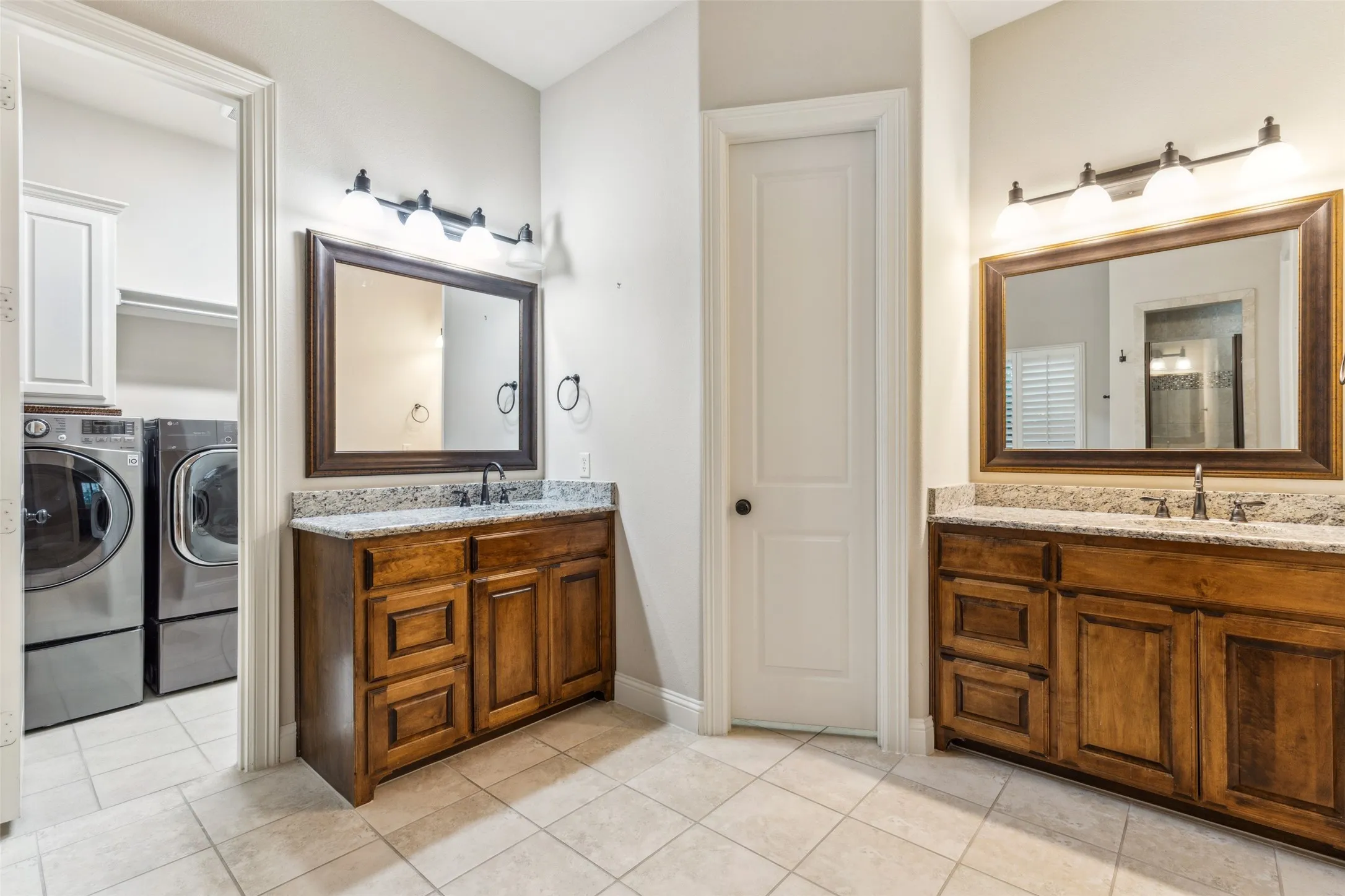 Single Family Residence For Sale in Collin County , 13714 Countrybrook Drive, Frisco, Texas 75035, 5 Bedroom, 5 Bathroom, 3 Garage spaces, 4,260 Sqft, built in 2013, Preowned, mls#21203356, Real Estate Agent in Frisco, Homes For Sale in Collin county, Homes For Sale in Frisco, Realtor in Frisco Texas, Real Estate Brokerage Independent Realty Texas, Luminita Cordes Realtor