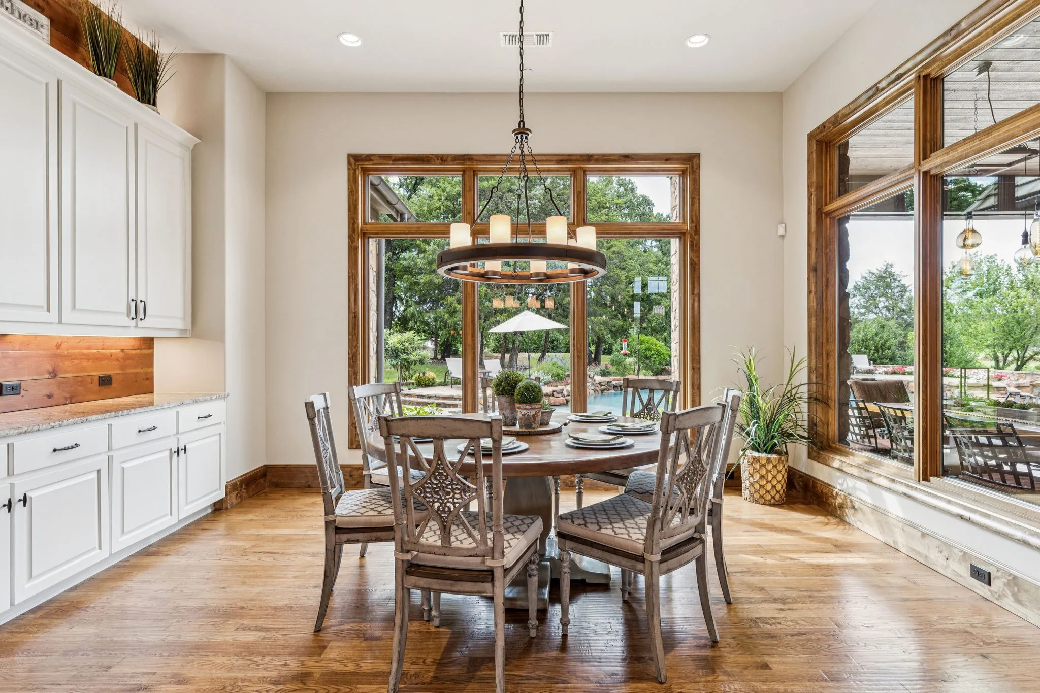 Single Family Residence For Sale in Tarrant County , 1711 Maranatha Way, Southlake, Texas 76092, 5 Bedrooms, 7 Bathrooms, 6 Garage spaces, 7,952 Sqft, built in 2017, Preowned, Price $8,750,000, mls#21203338, Real Estate Agent in Southlake, Homes For Sale in Tarrant county, Homes For Sale in Southlake, Realtor in Southlake Texas, Real Estate Brokerage Independent Realty Texas, Luminita Cordes Realtor