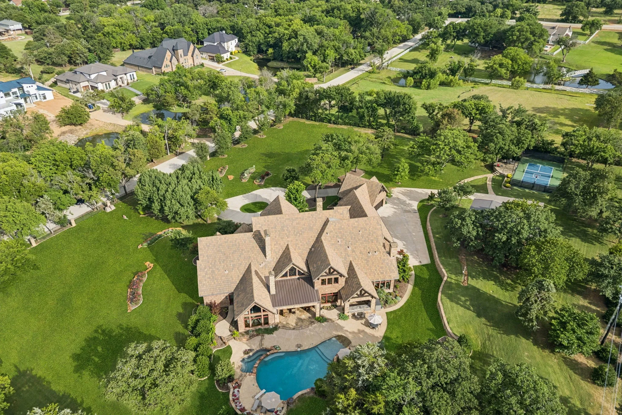 Single Family Residence For Sale in Tarrant County , 1711 Maranatha Way, Southlake, Texas 76092, 5 Bedrooms, 7 Bathrooms, 6 Garage spaces, 7,952 Sqft, built in 2017, Preowned, Price $8,750,000, mls#21203338, Real Estate Agent in Southlake, Homes For Sale in Tarrant county, Homes For Sale in Southlake, Realtor in Southlake Texas, Real Estate Brokerage Independent Realty Texas, Luminita Cordes Realtor
