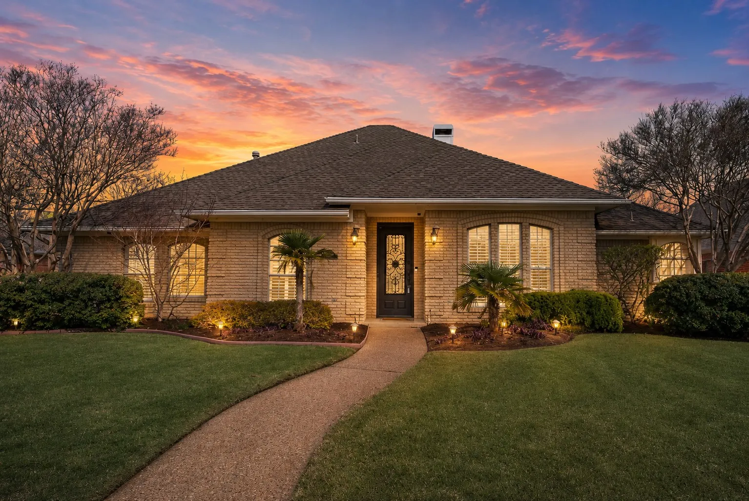 Single Family Residence For Sale in Collin County , 2405 Powderhorn Drive, Plano, Texas 75025, 4 Bedroom, 3 Bathroom, 2 Garage spaces, 2,502 Sqft, built in 1987, Preowned, mls#21212917, Real Estate Agent in Plano, Homes For Sale in Collin county, Homes For Sale in Plano, Realtor in Plano Texas, Real Estate Brokerage Independent Realty Texas, Luminita Cordes Realtor