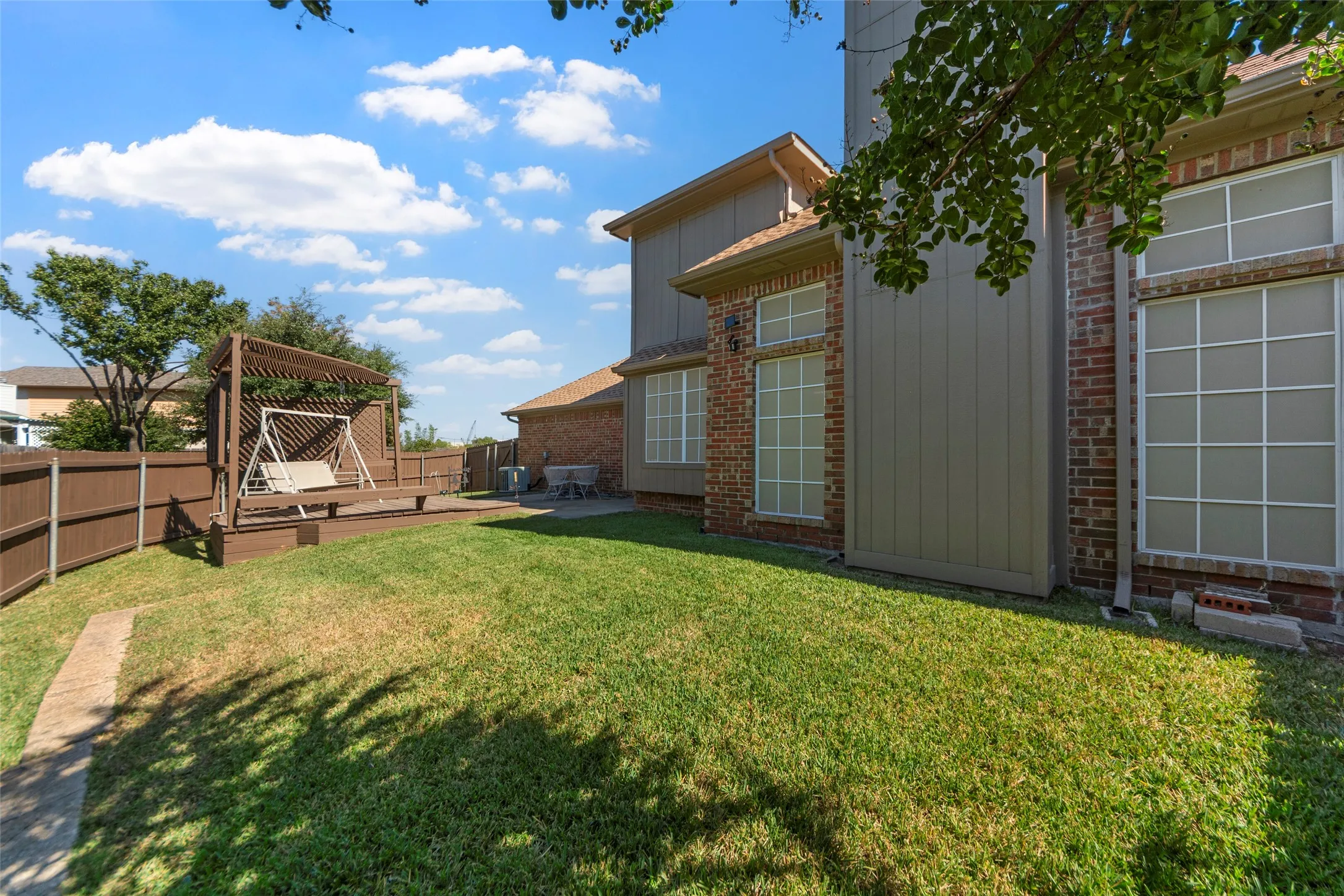 Don't miss out on this fabulous back yard!!!
