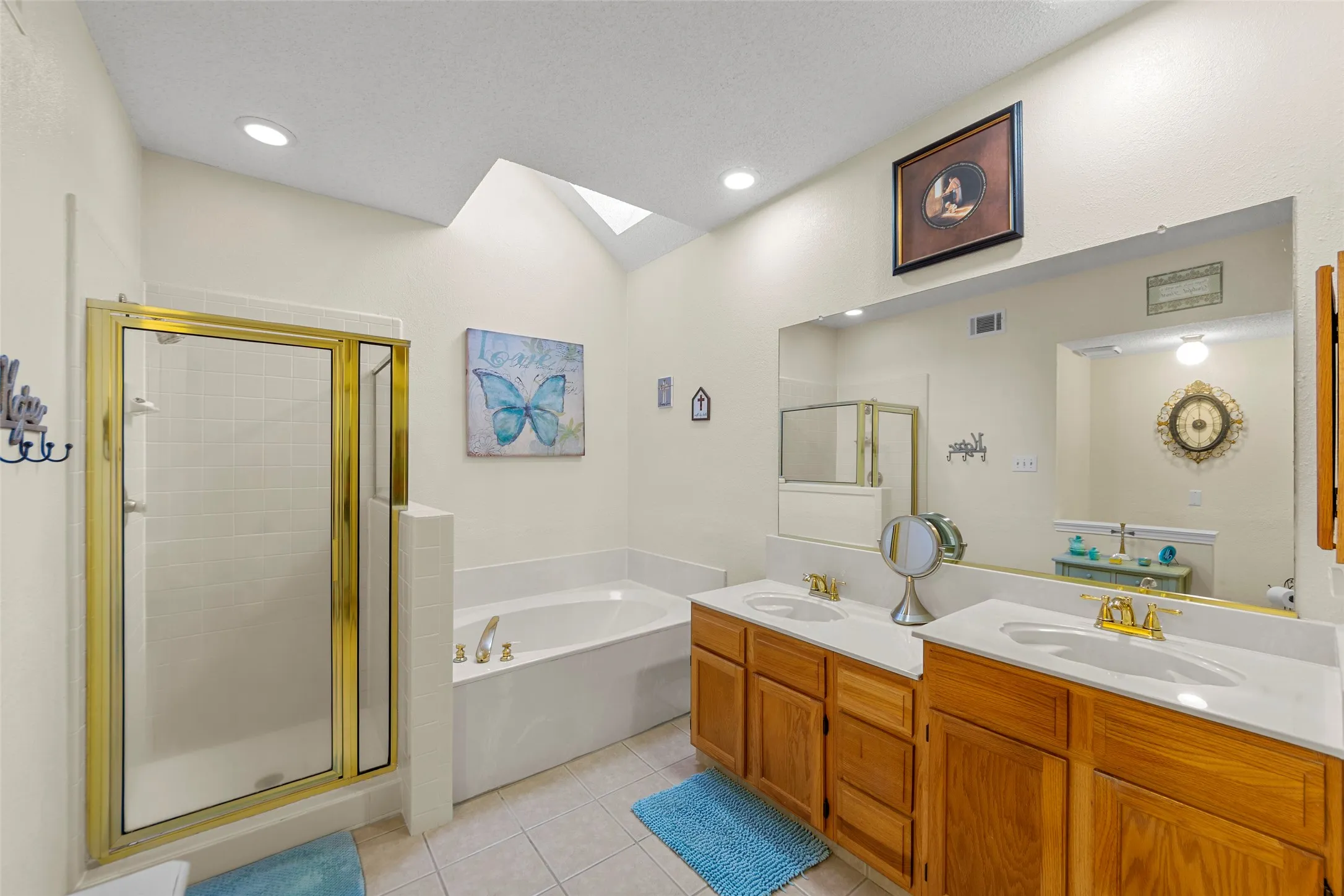 Great relaxing primary bathroom with soaking tub and separate shower!