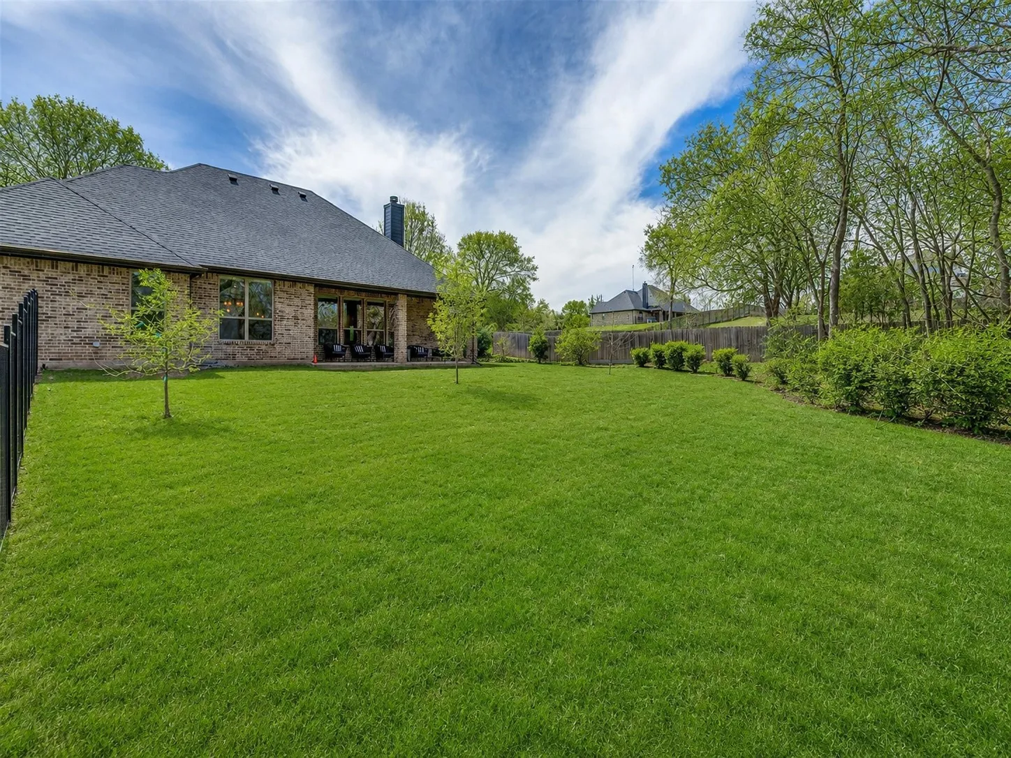 Single Family Residence For Sale in Collin County , 8525 Forest Creek Lane, Anna, Texas 75409, 4 Bedroom, 3 Bathroom, 3 Garage spaces, 2,448 Sqft, built in 2018, Preowned, mls#21210440, Real Estate Agent in Anna, Homes For Sale in Collin county, Homes For Sale in Anna, Realtor in Anna Texas, Real Estate Brokerage Independent Realty Texas, Luminita Cordes Realtor