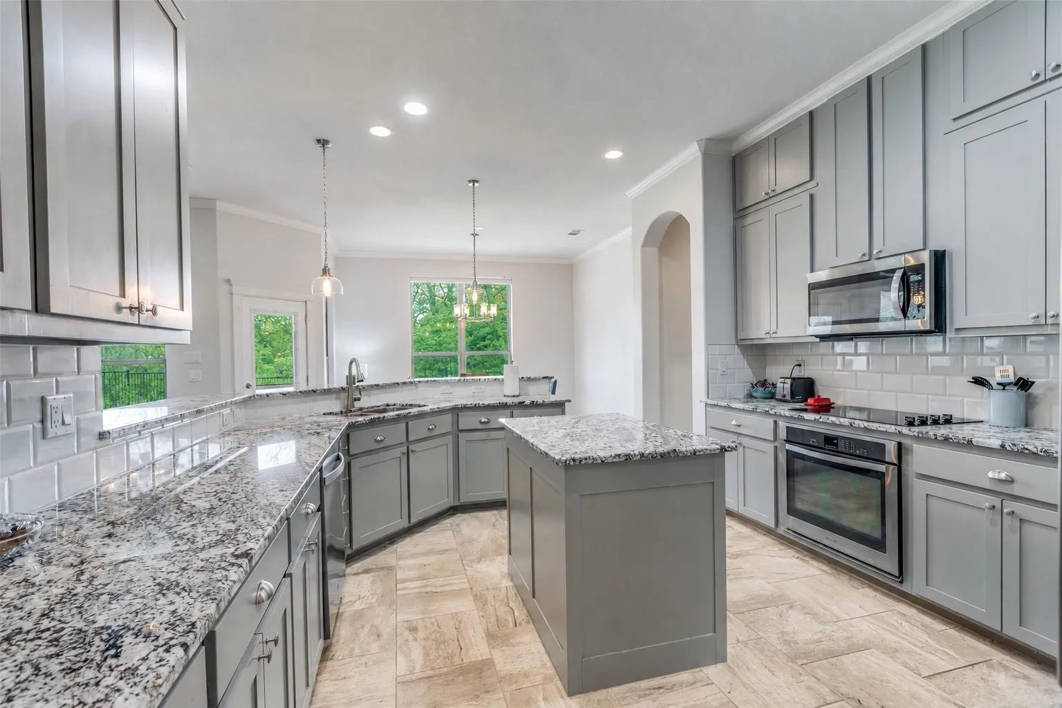 Single Family Residence For Sale in Collin County , 8525 Forest Creek Lane, Anna, Texas 75409, 4 Bedroom, 3 Bathroom, 3 Garage spaces, 2,448 Sqft, built in 2018, Preowned, mls#21210440, Real Estate Agent in Anna, Homes For Sale in Collin county, Homes For Sale in Anna, Realtor in Anna Texas, Real Estate Brokerage Independent Realty Texas, Luminita Cordes Realtor